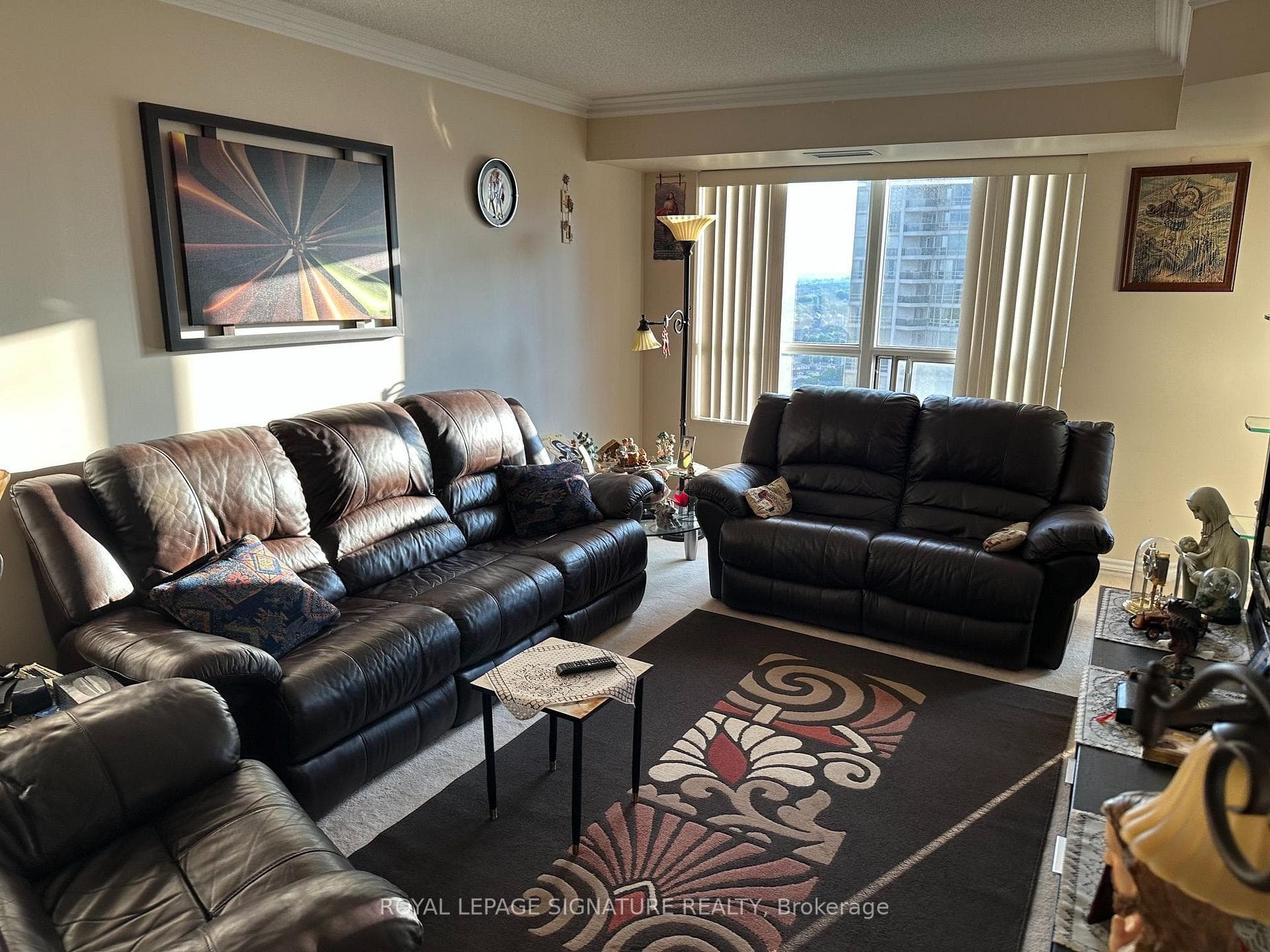 25 Kingsbridge Garden Circle Unit 2219 photo 3