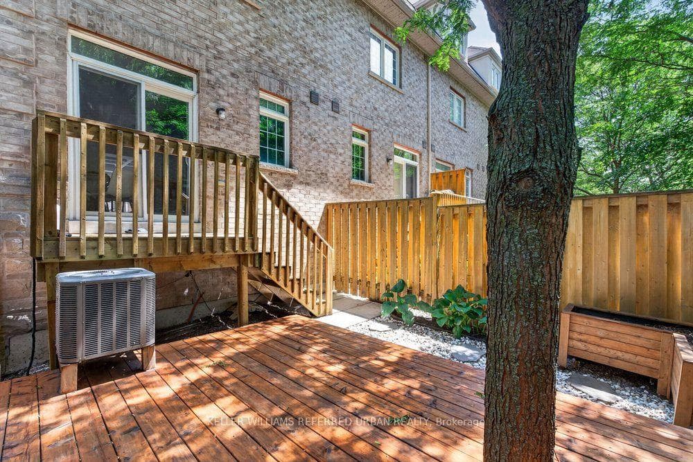 233 Finch Avenue photo 42