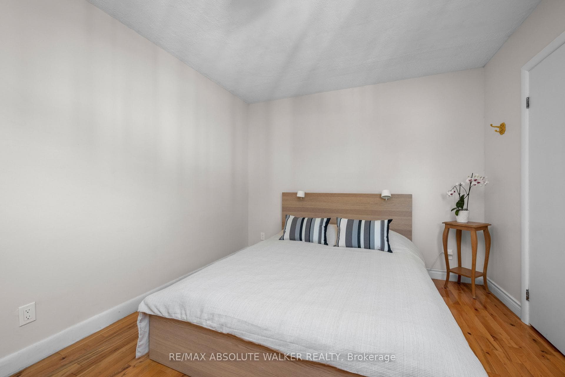 26 Riverdale Avenue photo 14