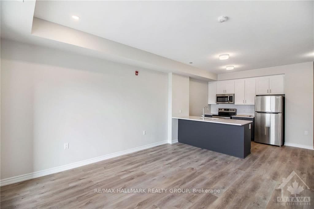 1350 HEMLOCK Road Unit 204 photo 12