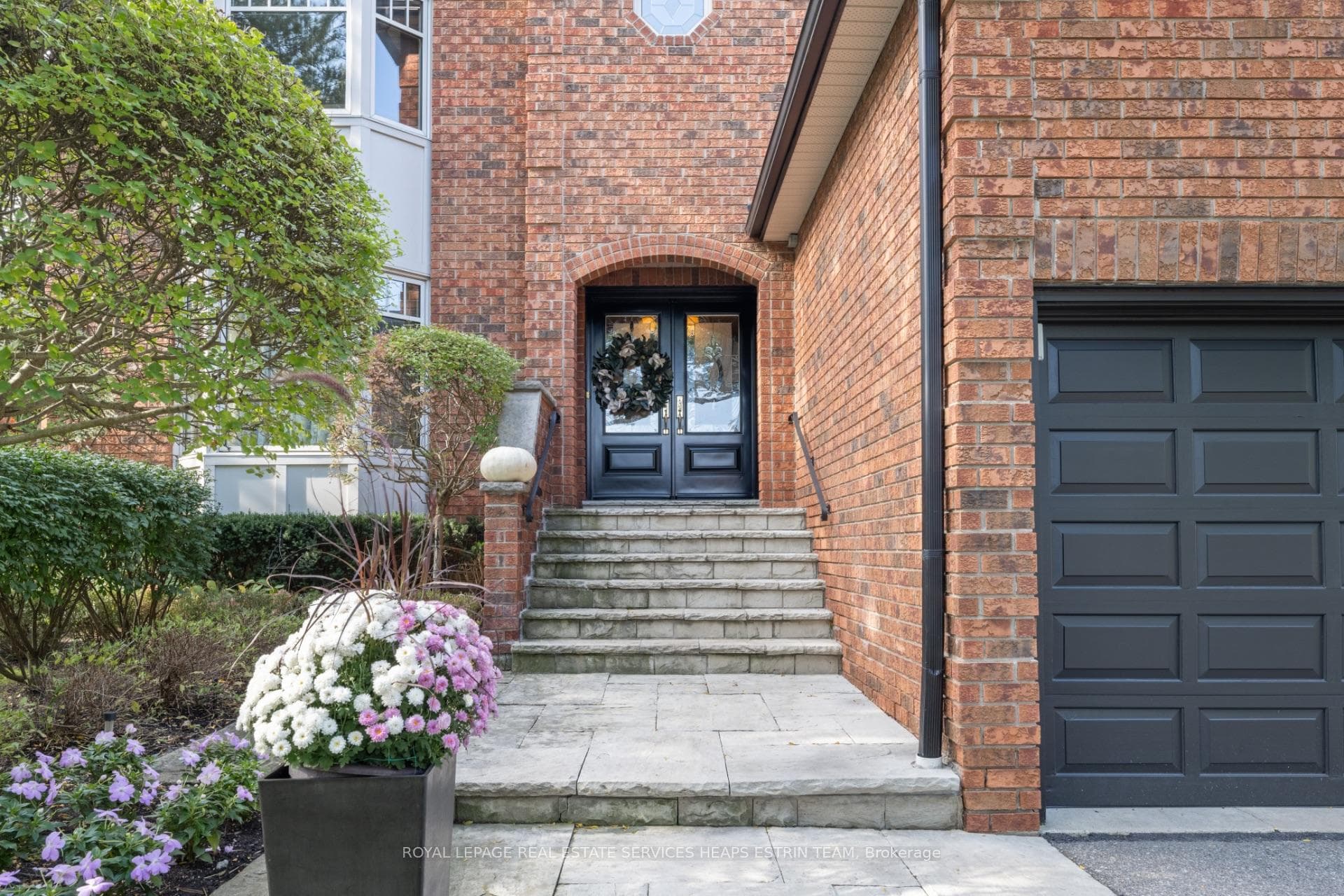 48 Eden Valley Drive photo 2