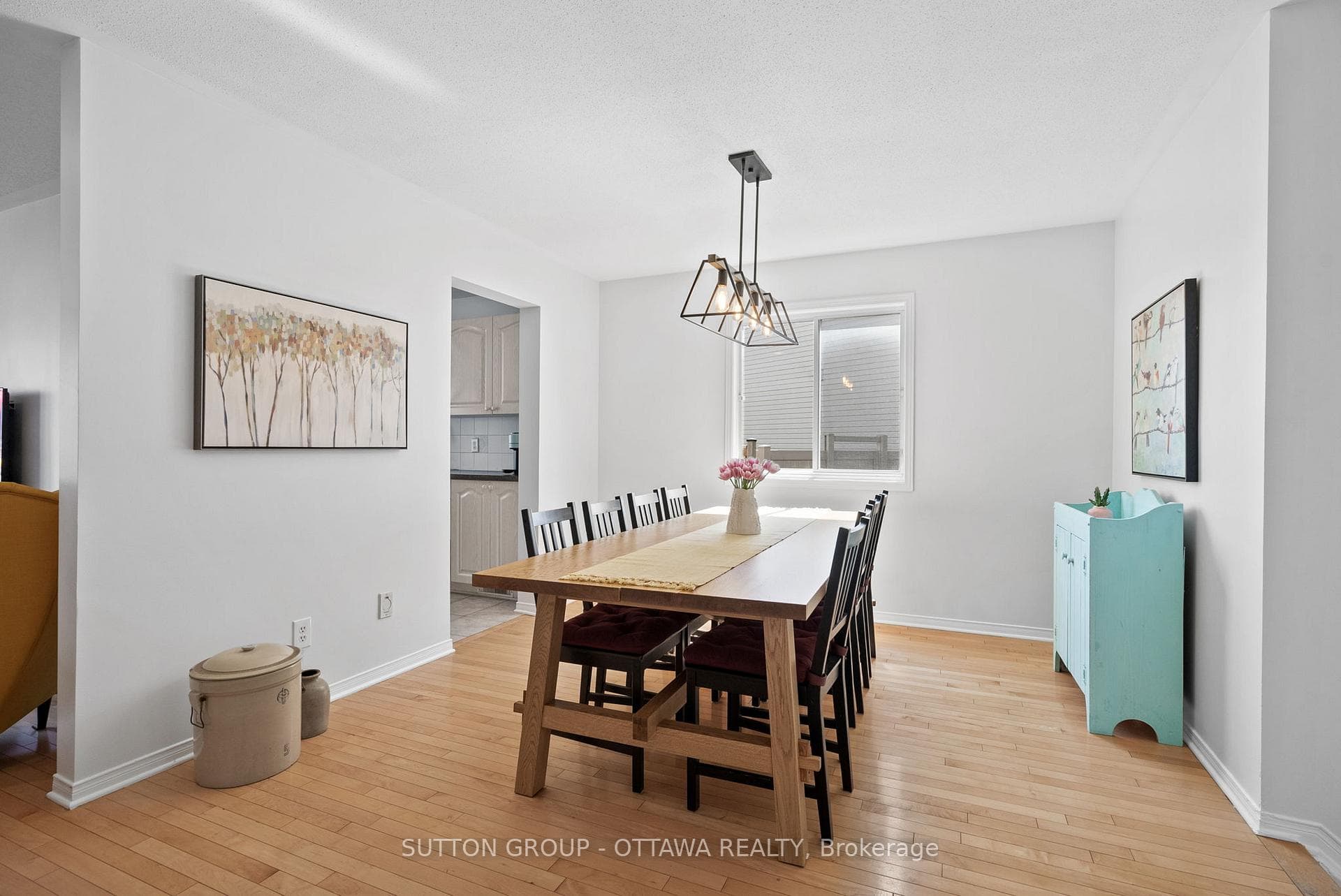 75 SCAMPTON Drive photo 8