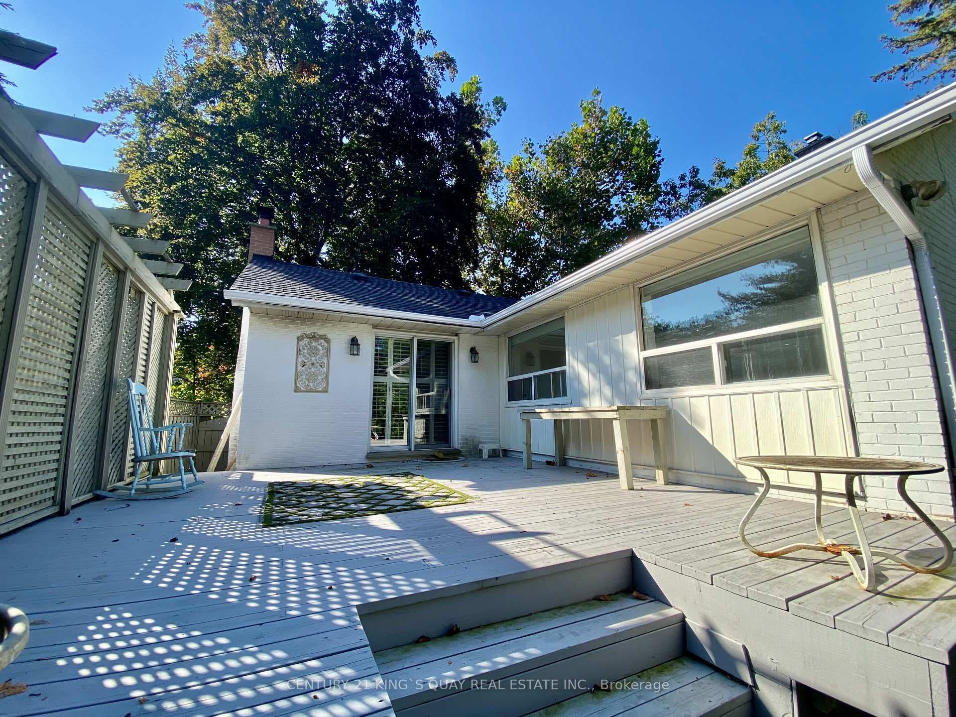73 Norden Crescent photo 34
