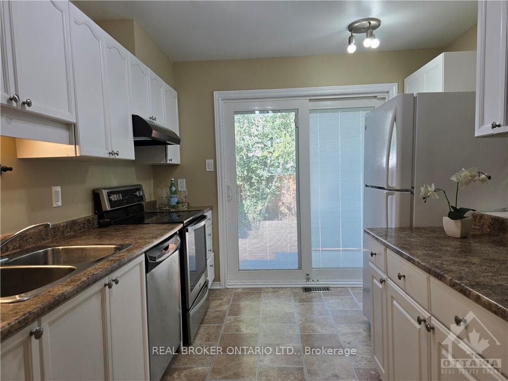 59 PIPER Crescent photo 5