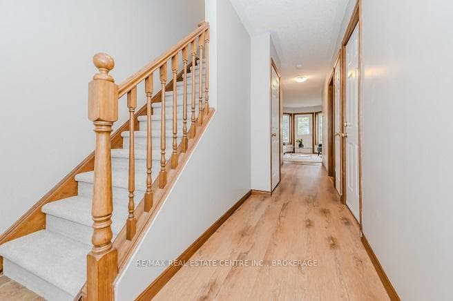 700 CHAMPLAIN Boulevard Unit 5 photo 5