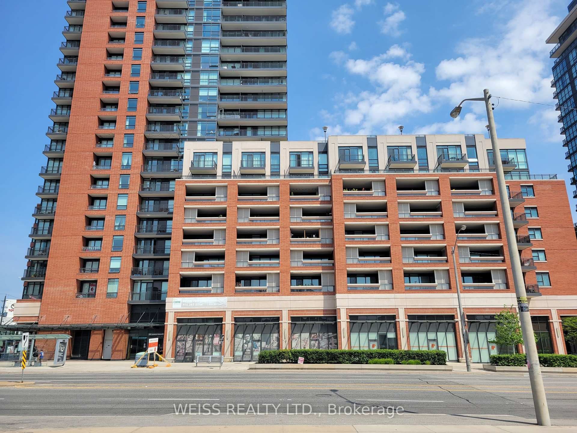 830 Lawrence Avenue Unit 502 photo 2