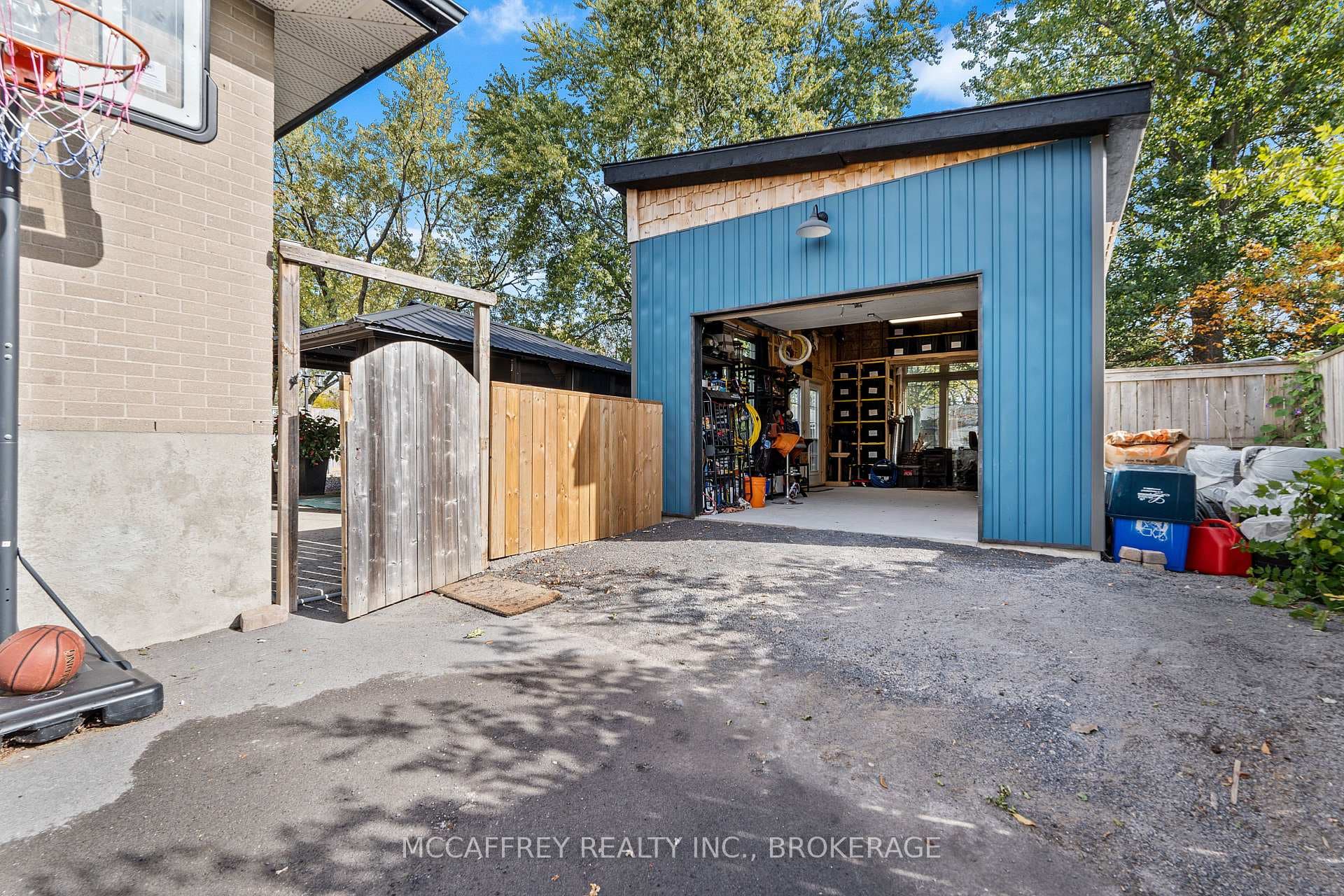 59 Loyalist Avenue photo 44