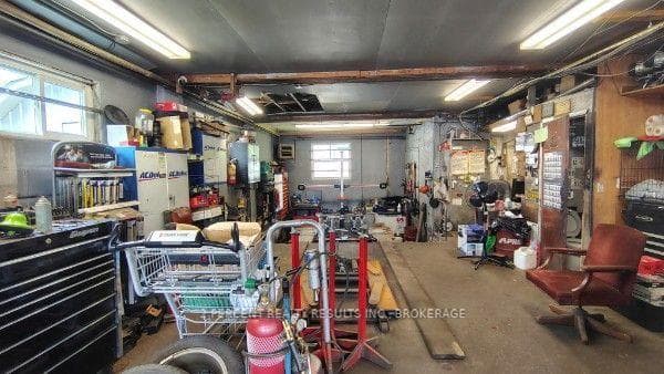 225 Concession Street photo 5