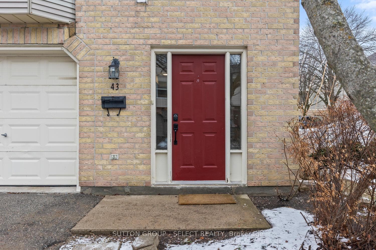 9 AILSA Place Unit 43 photo 3