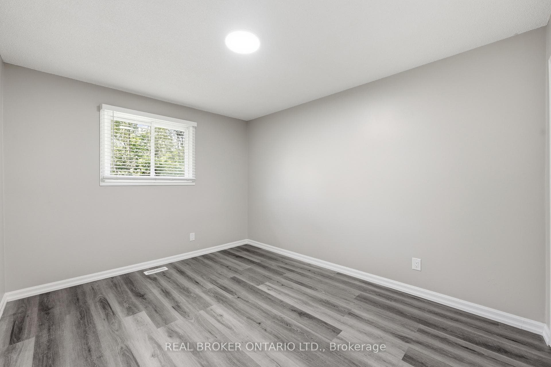 42 Terrace Avenue photo 18