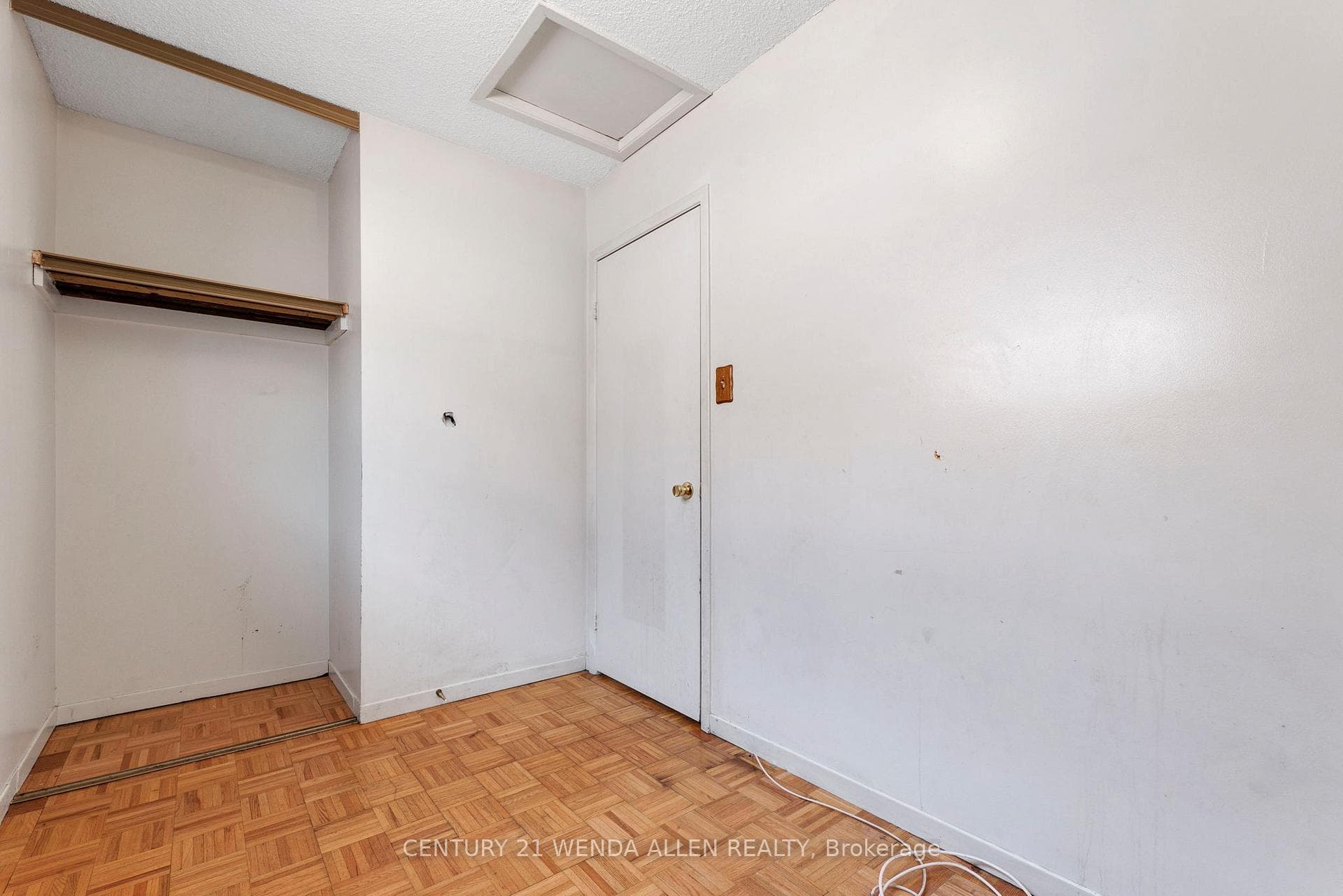 22 LADY BOWER Crescent photo 15