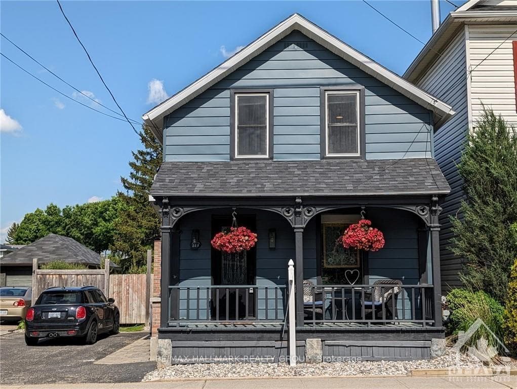 517 ST LAWRENCE Street photo 1