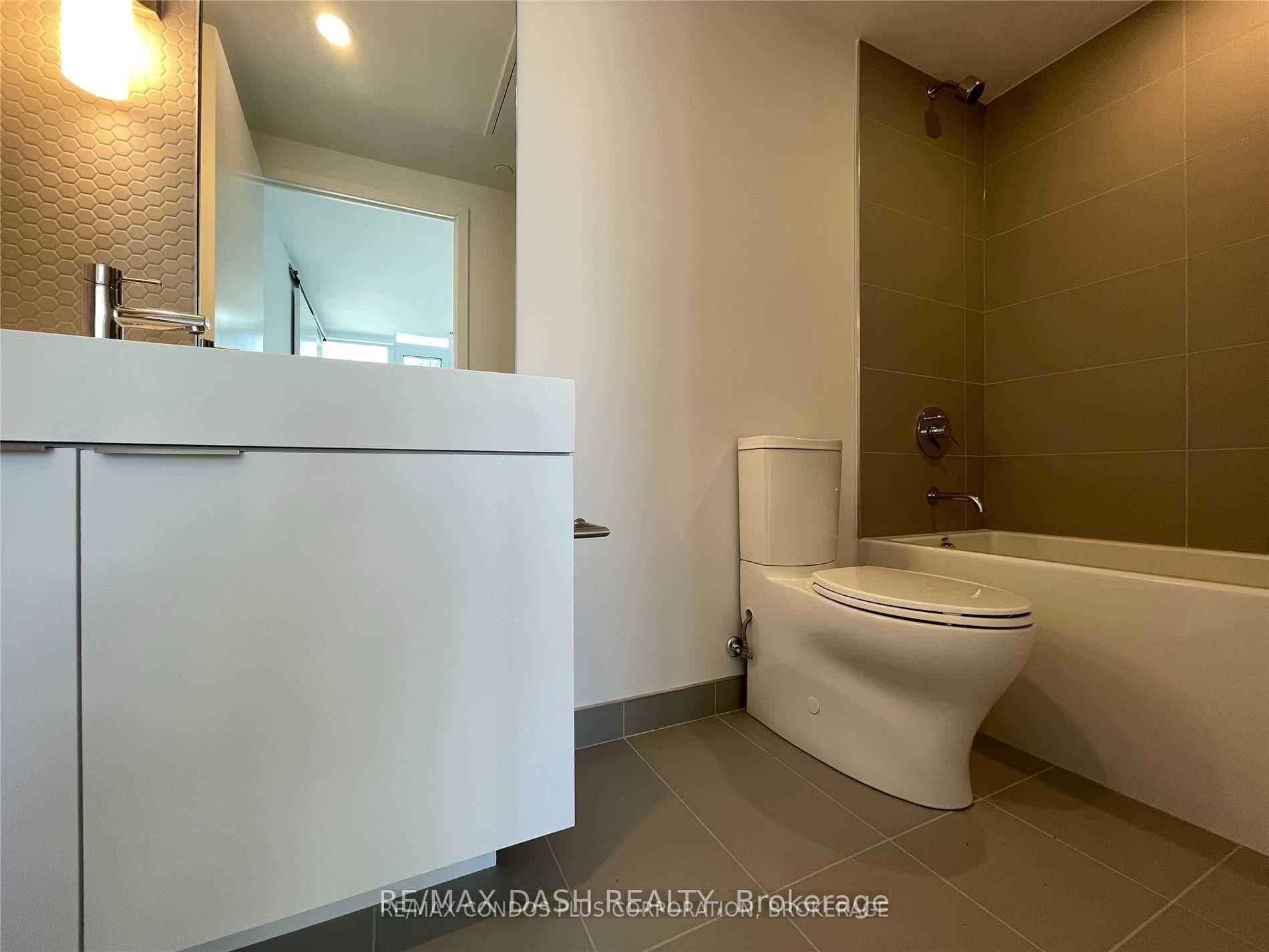 33 Helendale Avenue Unit 506 photo 23
