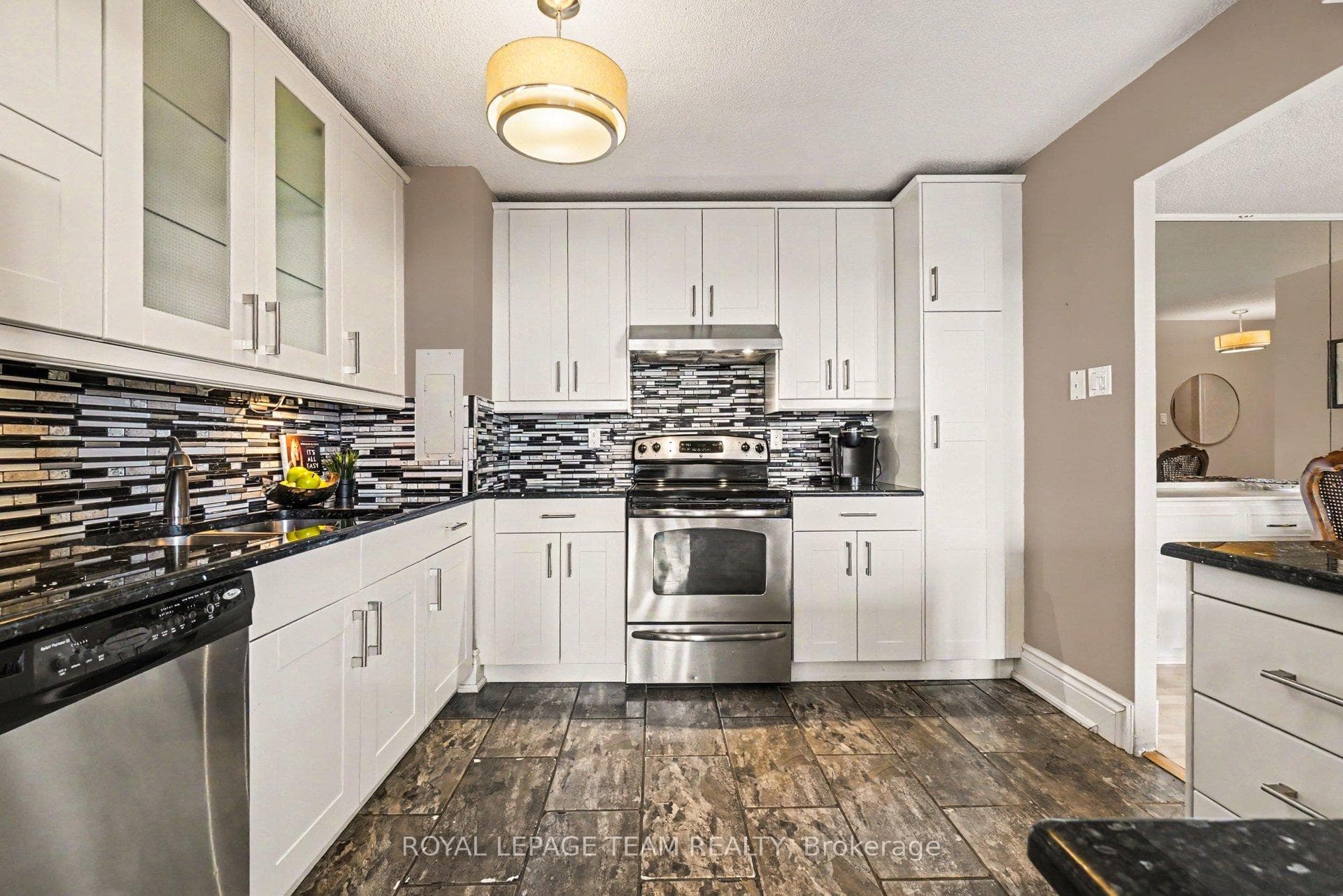 2951 Riverside Drive Unit 410 photo 11
