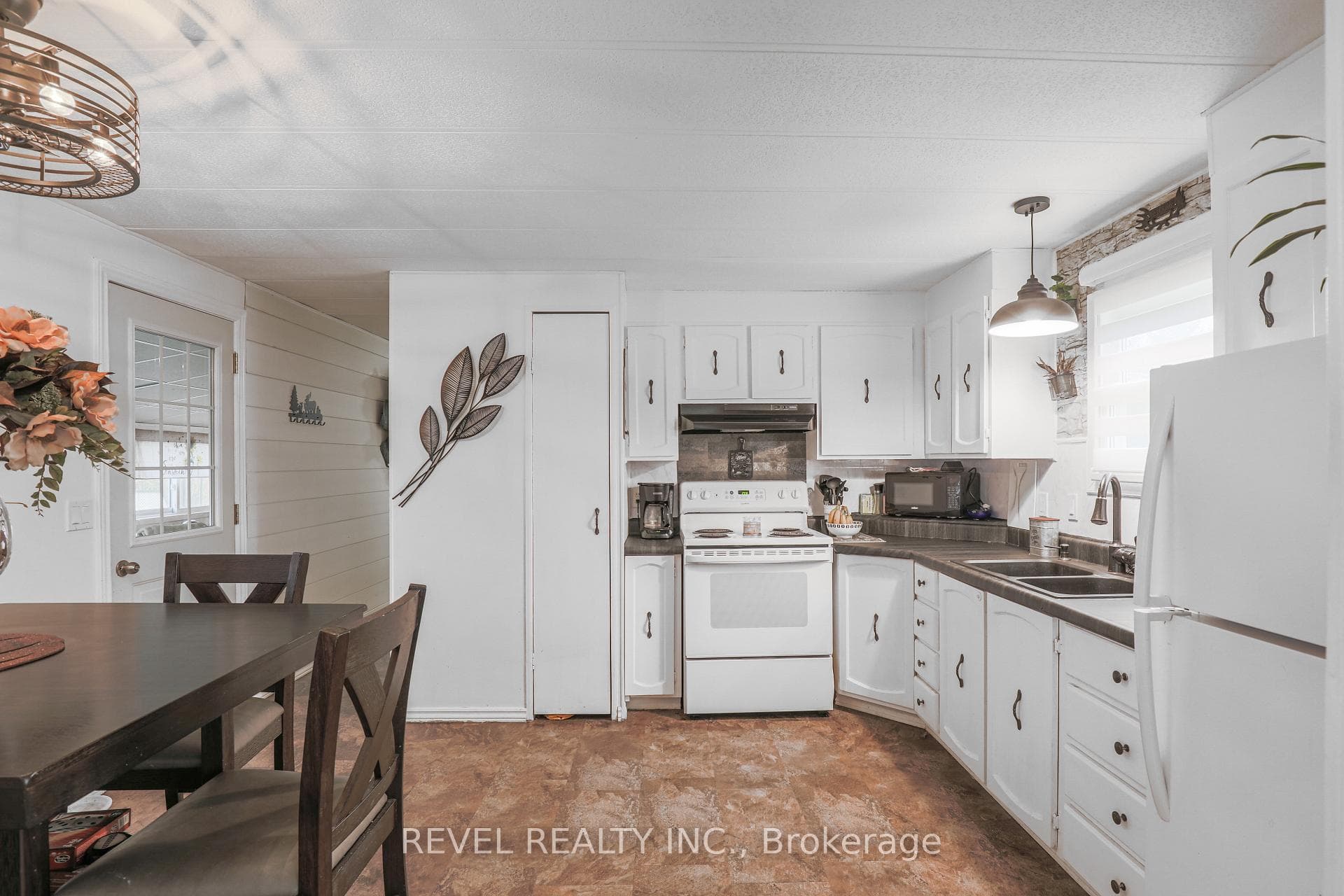 20 Homewood Avenue photo 18