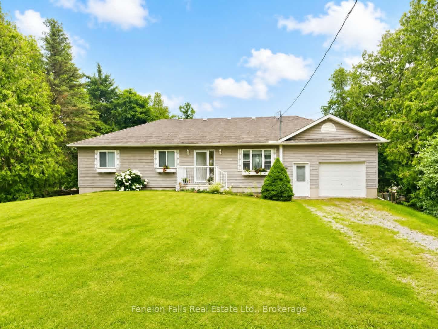 226 Francis Street photo 3