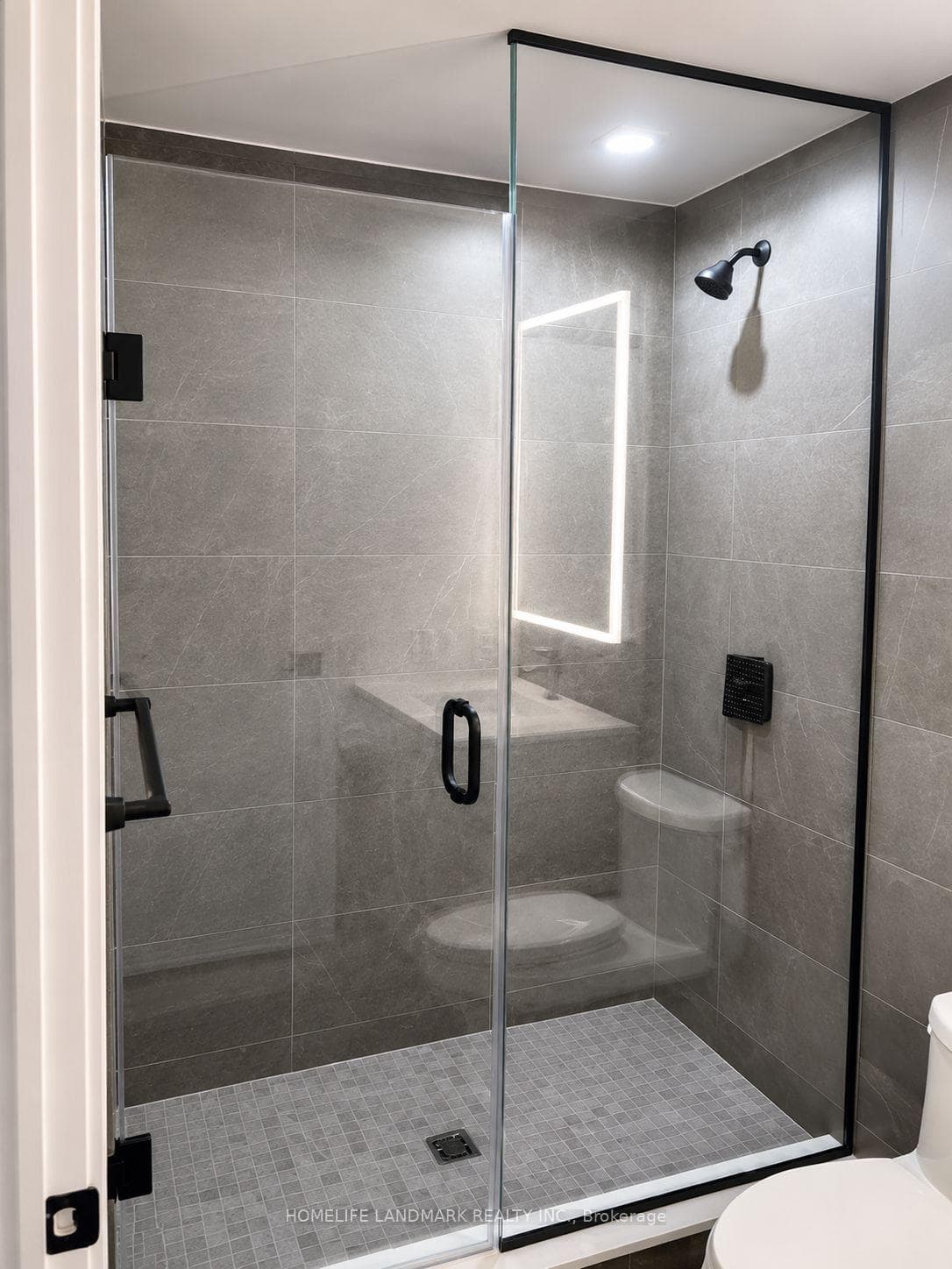 609 Sherbourne Street Unit 2906 photo 4