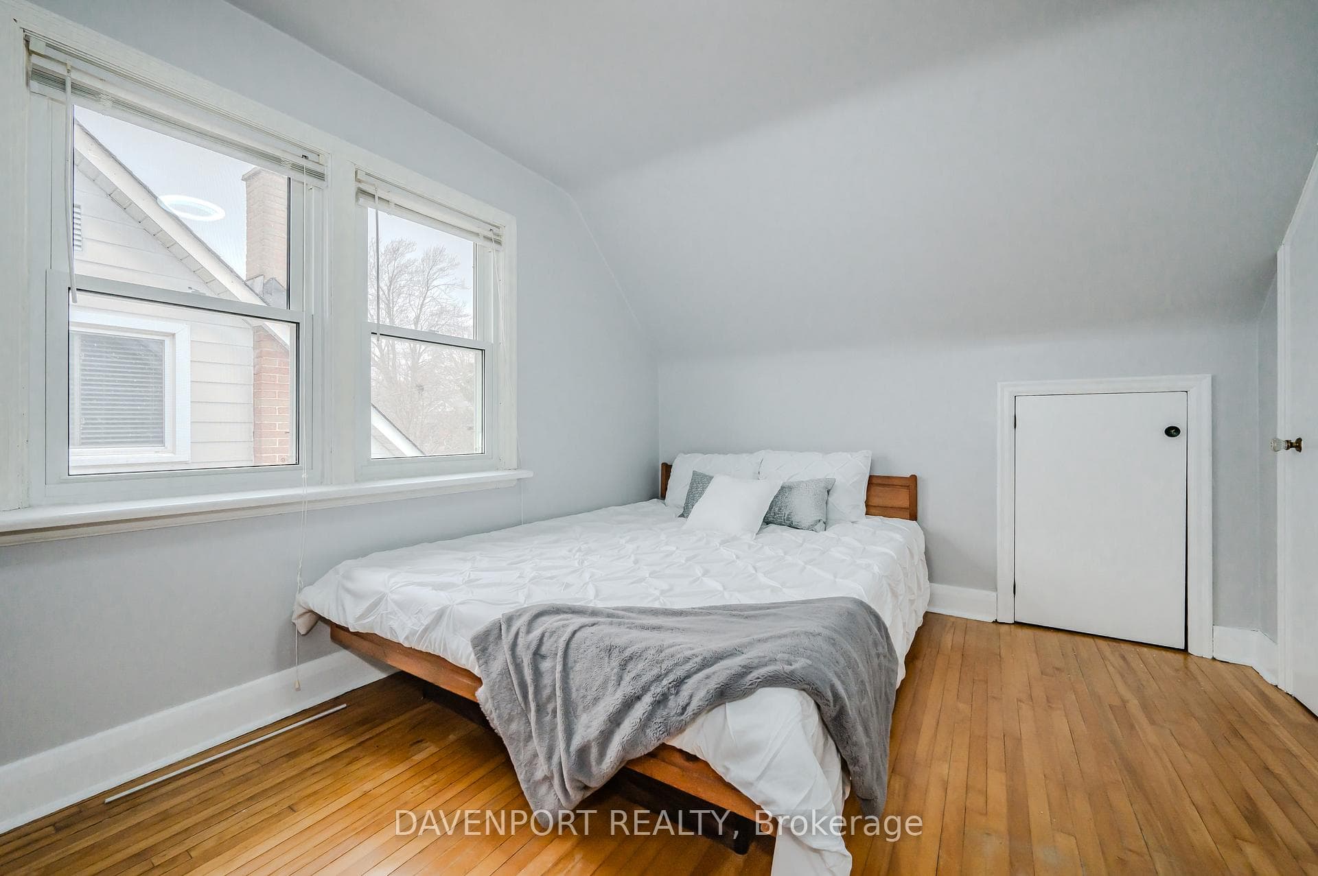 151 Binscarth Road photo 26