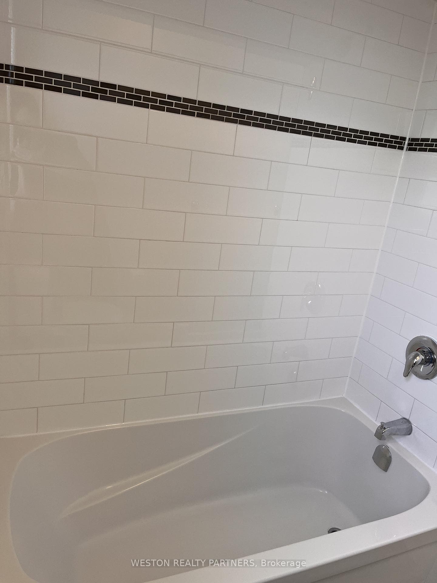 666 Fennell Avenue Unit 4 photo 6