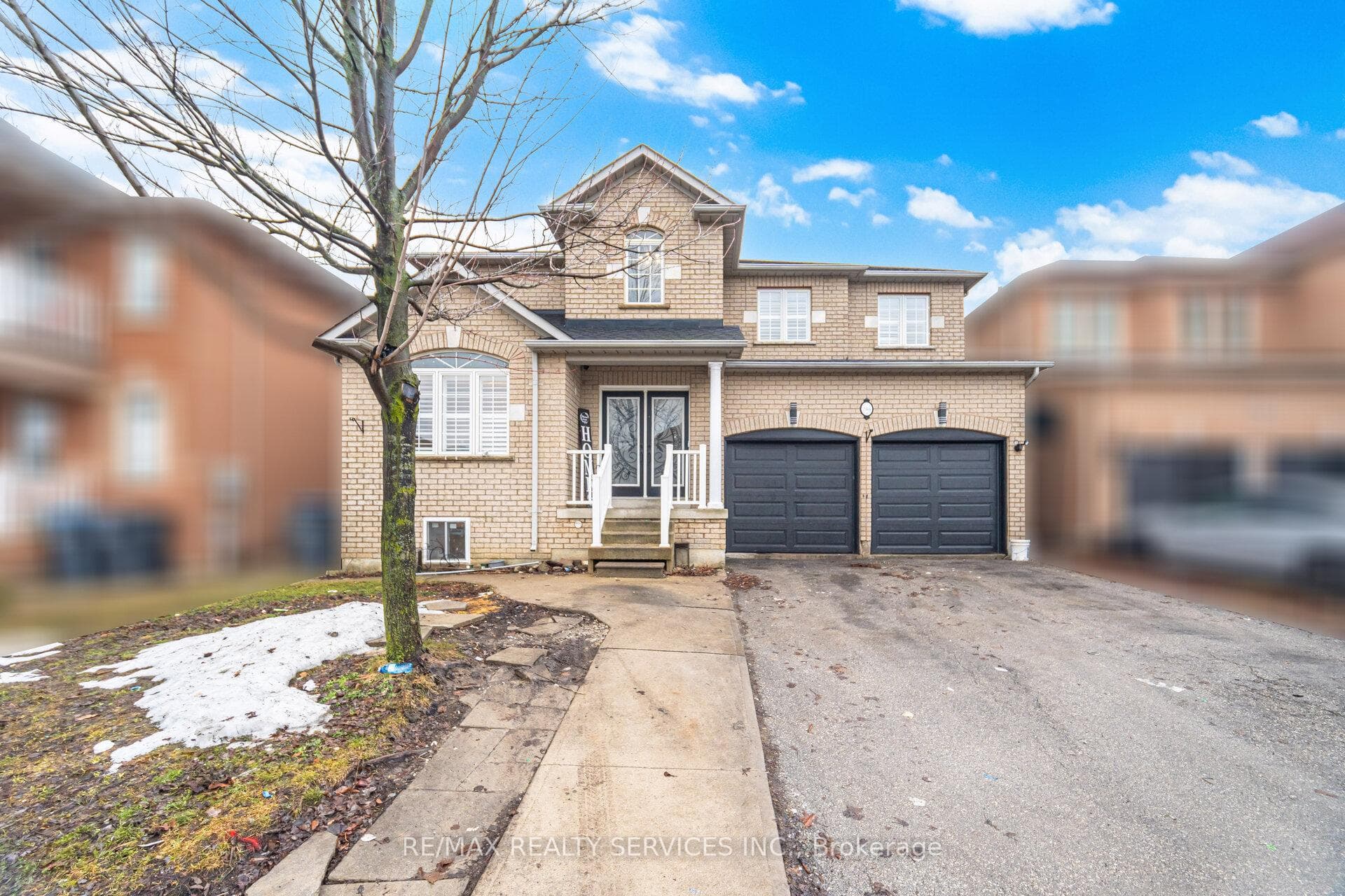 248 Edenbrook Hill Drive photo 2