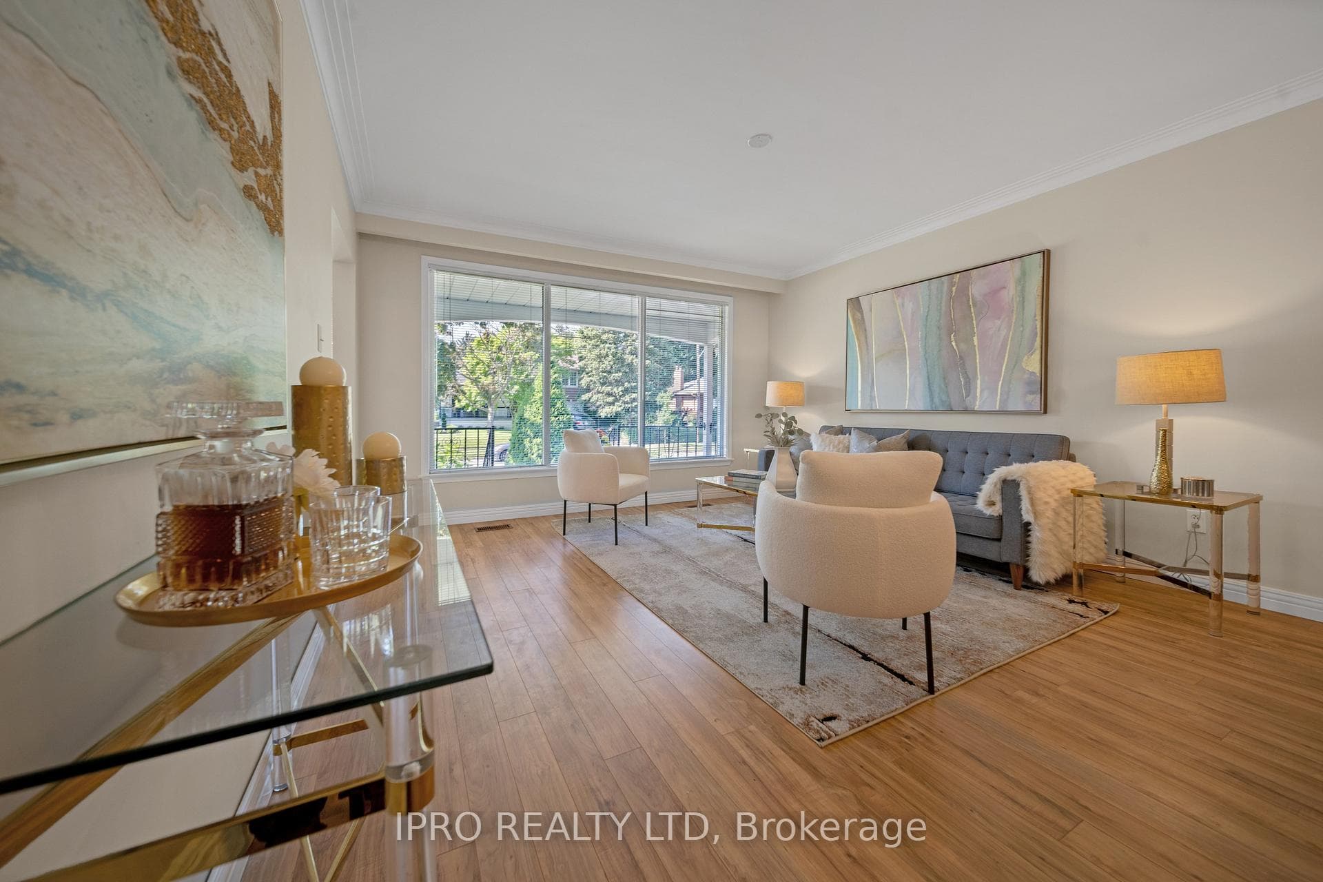 21 Drury Lane photo 10