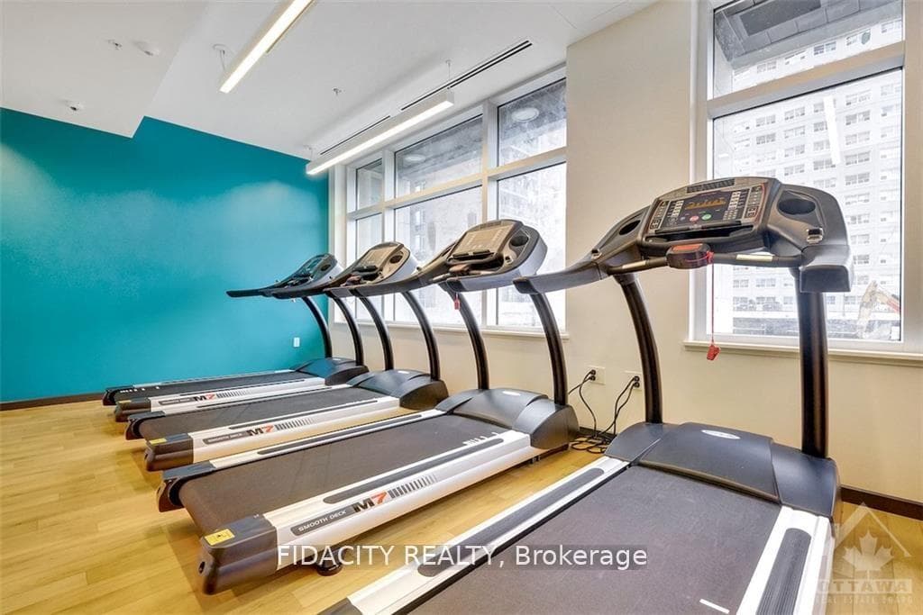 105 Champagne Avenue Unit 719 photo 23