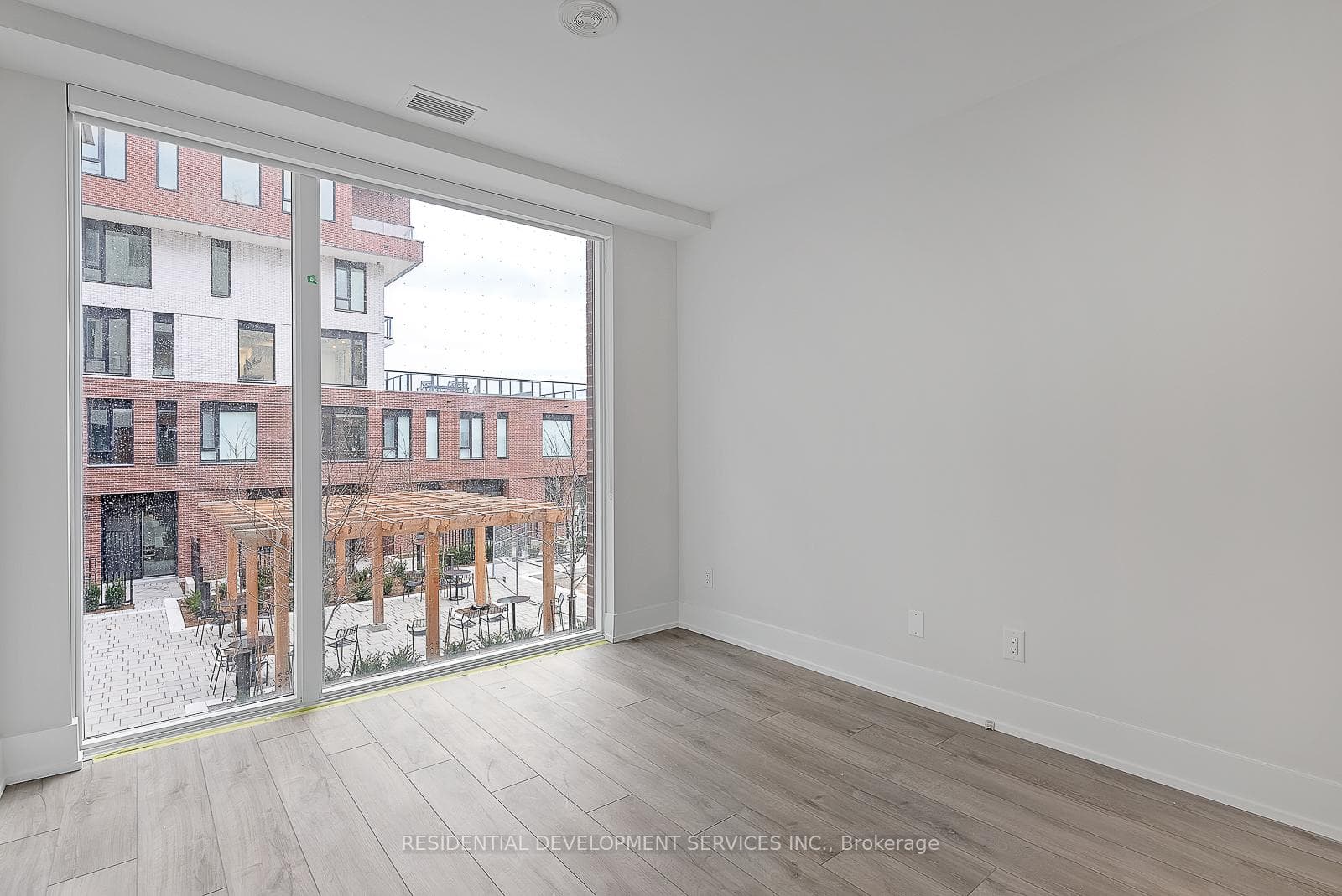 15 Maryport Avenue Unit 110 photo 18