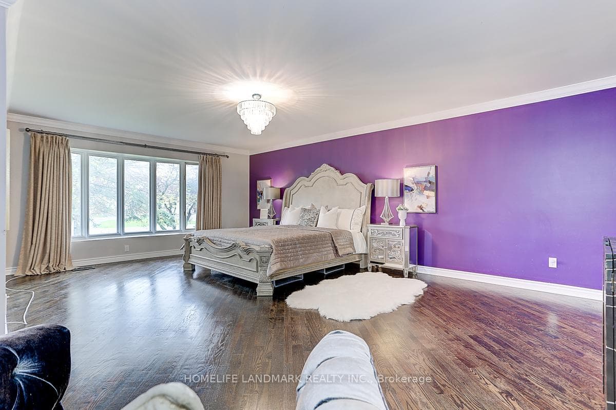 25 Oakcrest Avenue photo 18