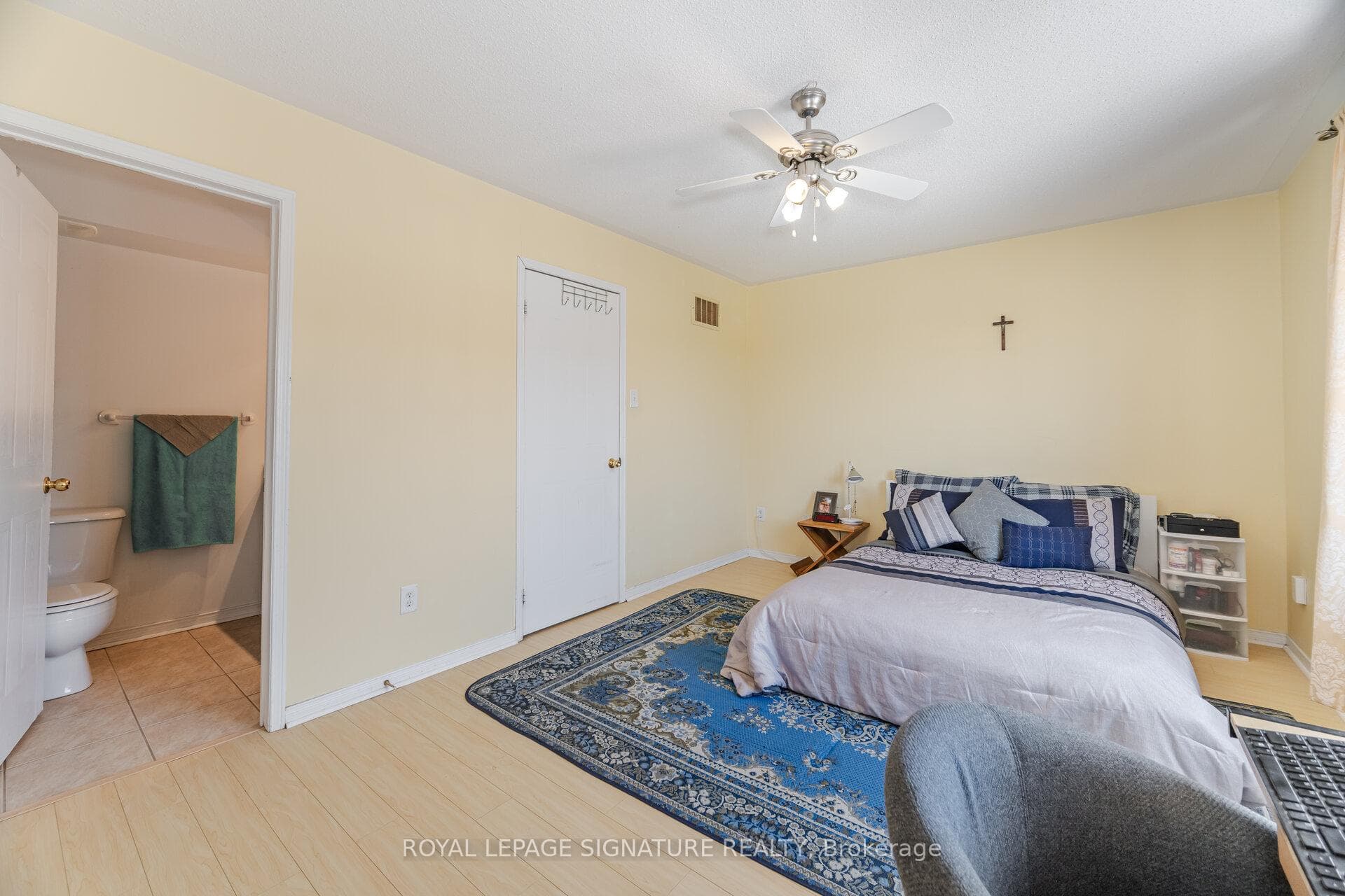 4855 Half Moon Grove Unit 3 photo 17