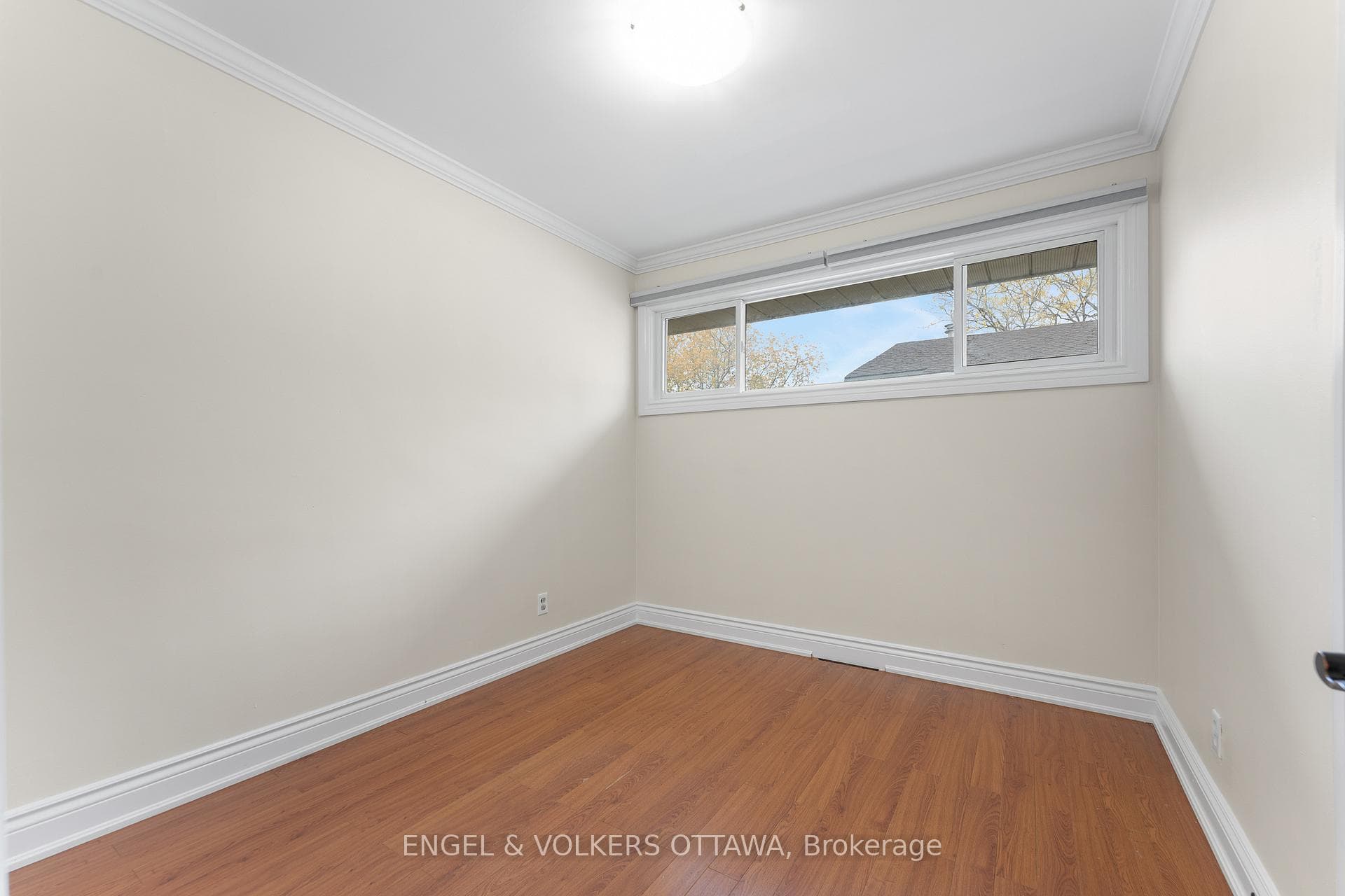 213 Royal Avenue photo 17