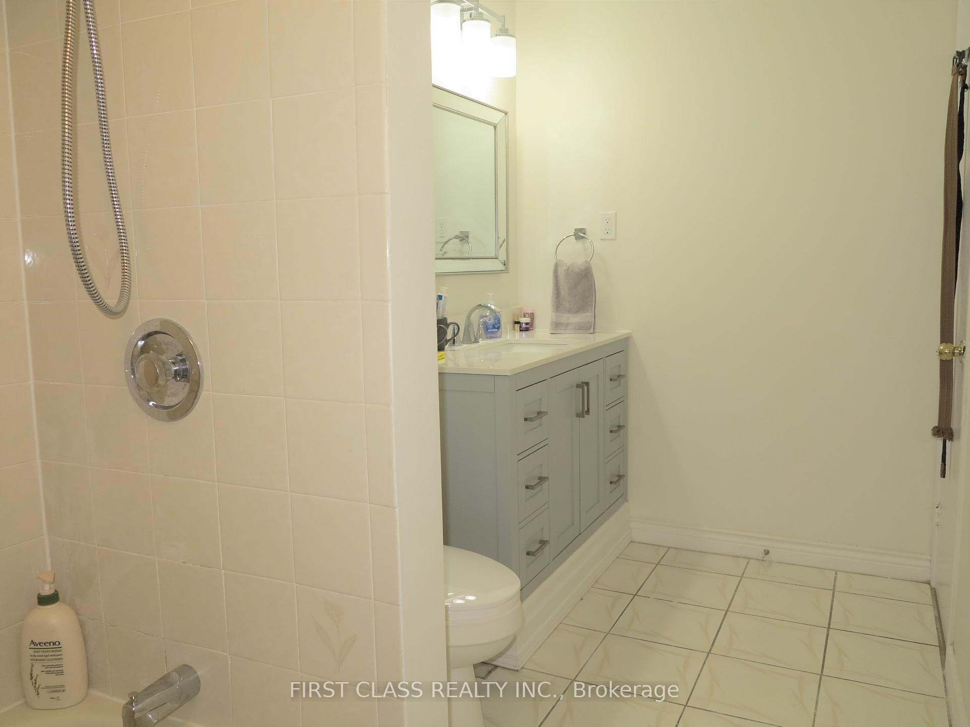 4 Meridene Crescent photo 26