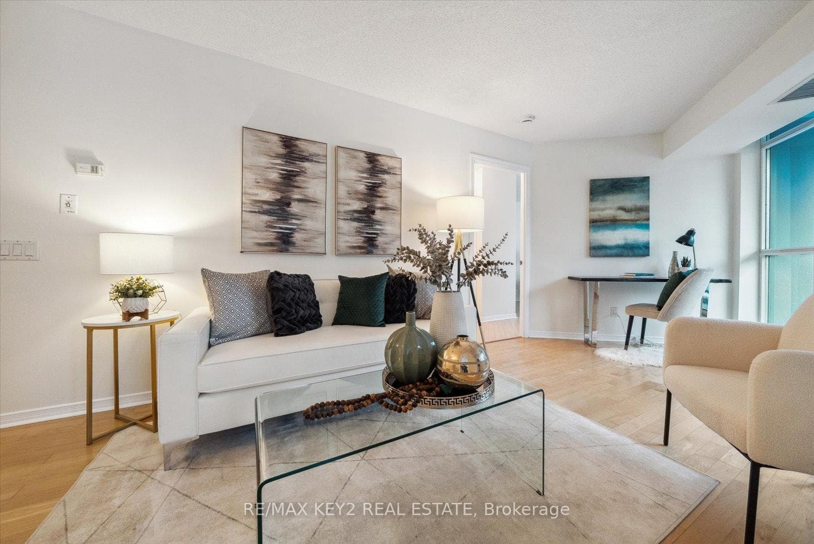 30 Harrison Garden Boulevard Unit 206 photo 11