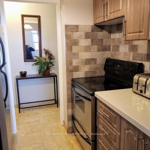 3105 Queen Frederica Drive Unit 1106 photo 3