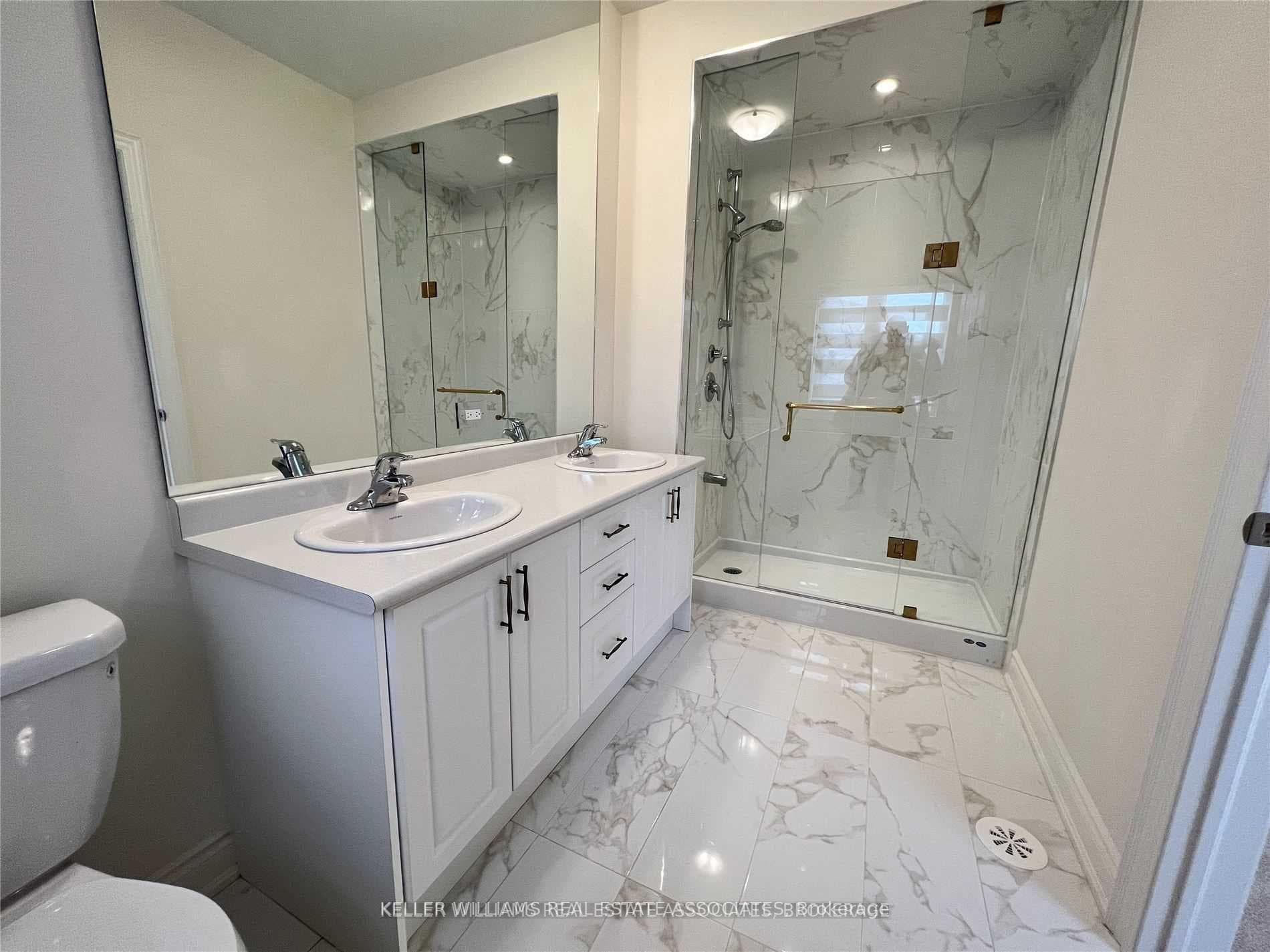 507 Dundas Street photo 19