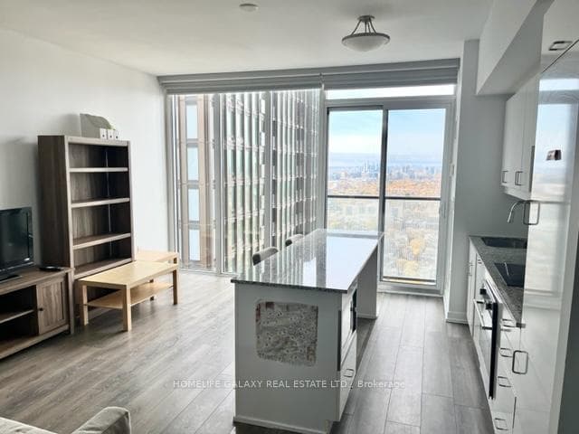 426 University Avenue Unit 3702 photo 2