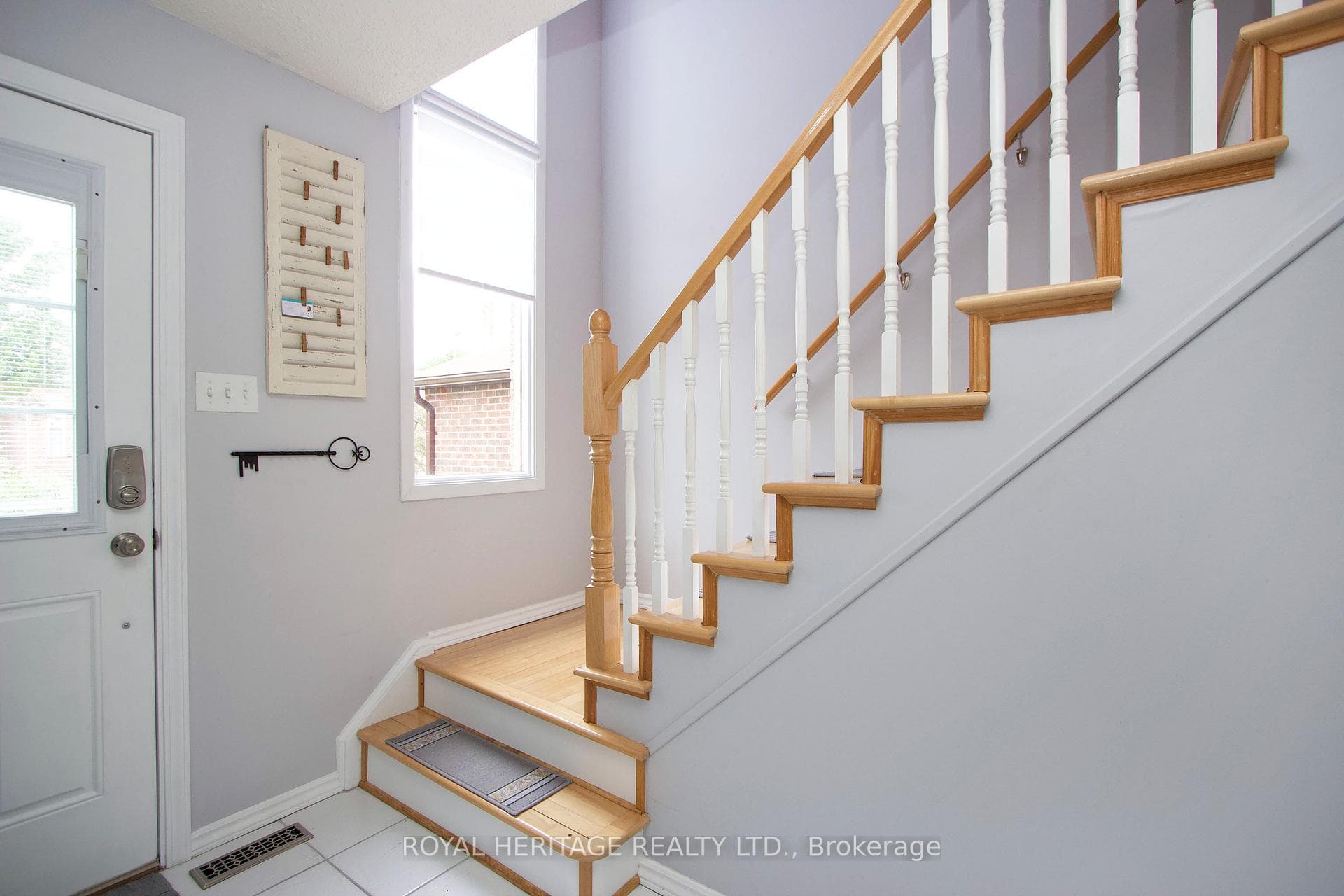 655 Sultana Square photo 13