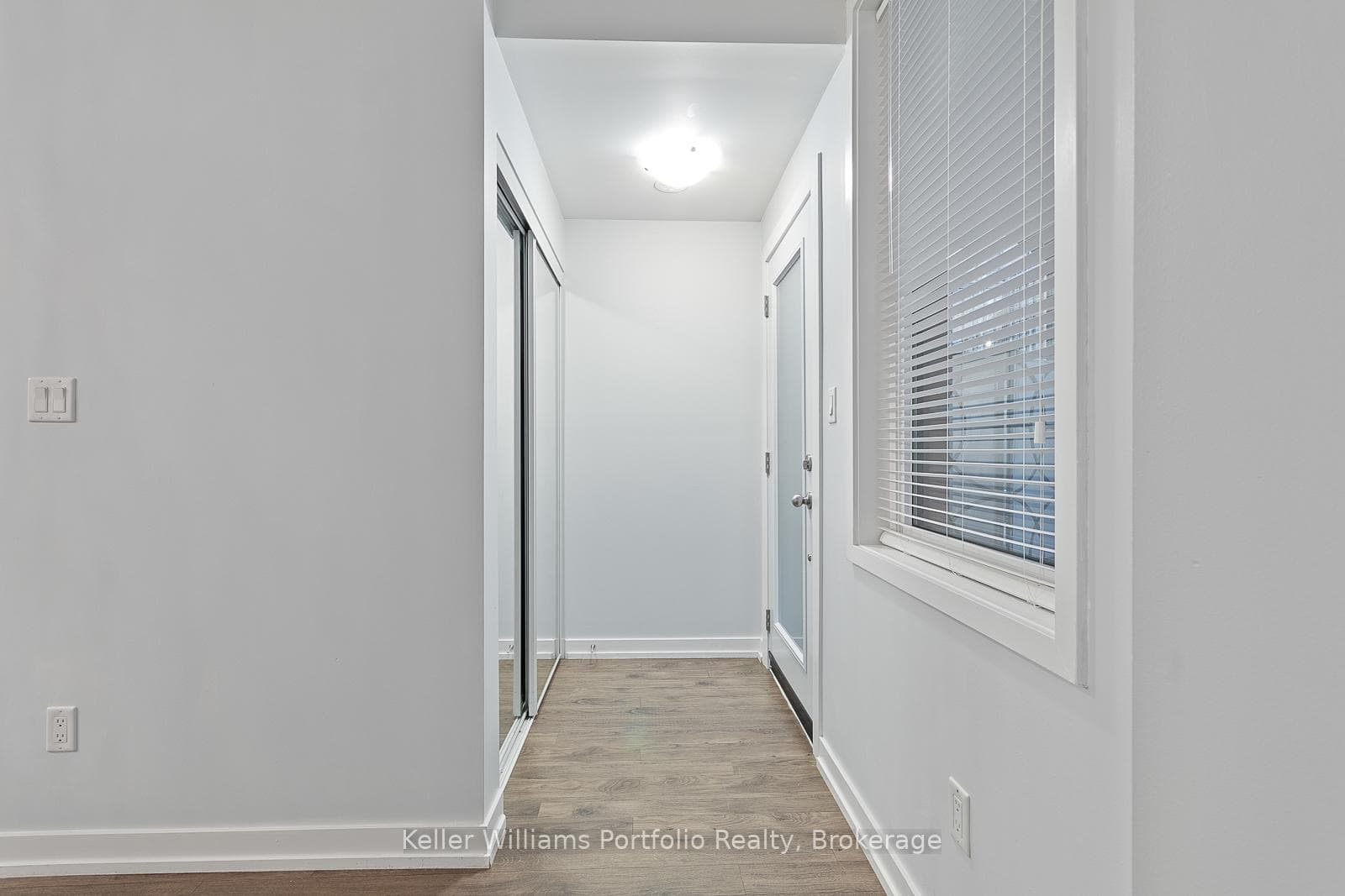 869 Wilson Avenue Unit 10 photo 5