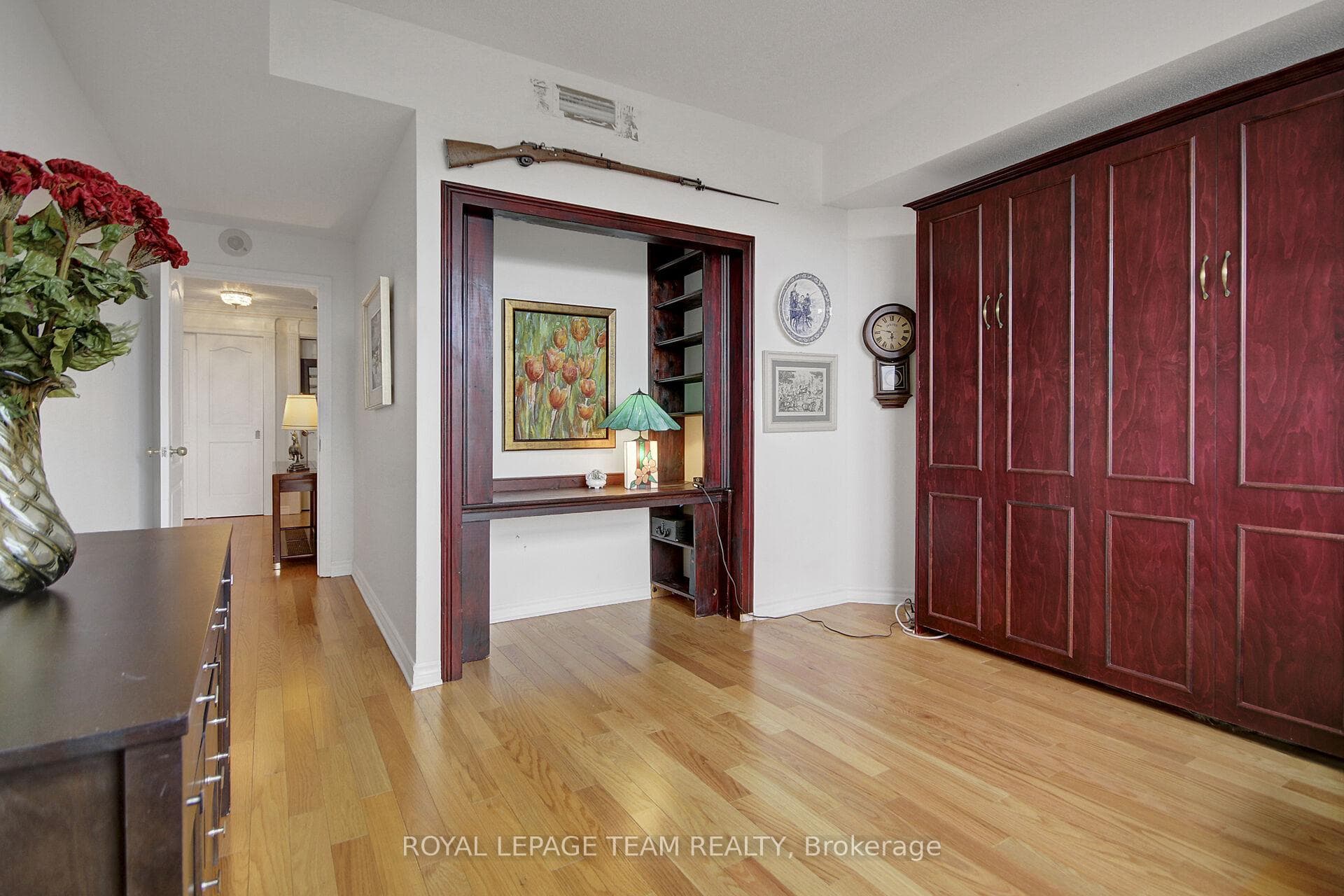 131 Wurtemburg Street Unit 804 photo 29