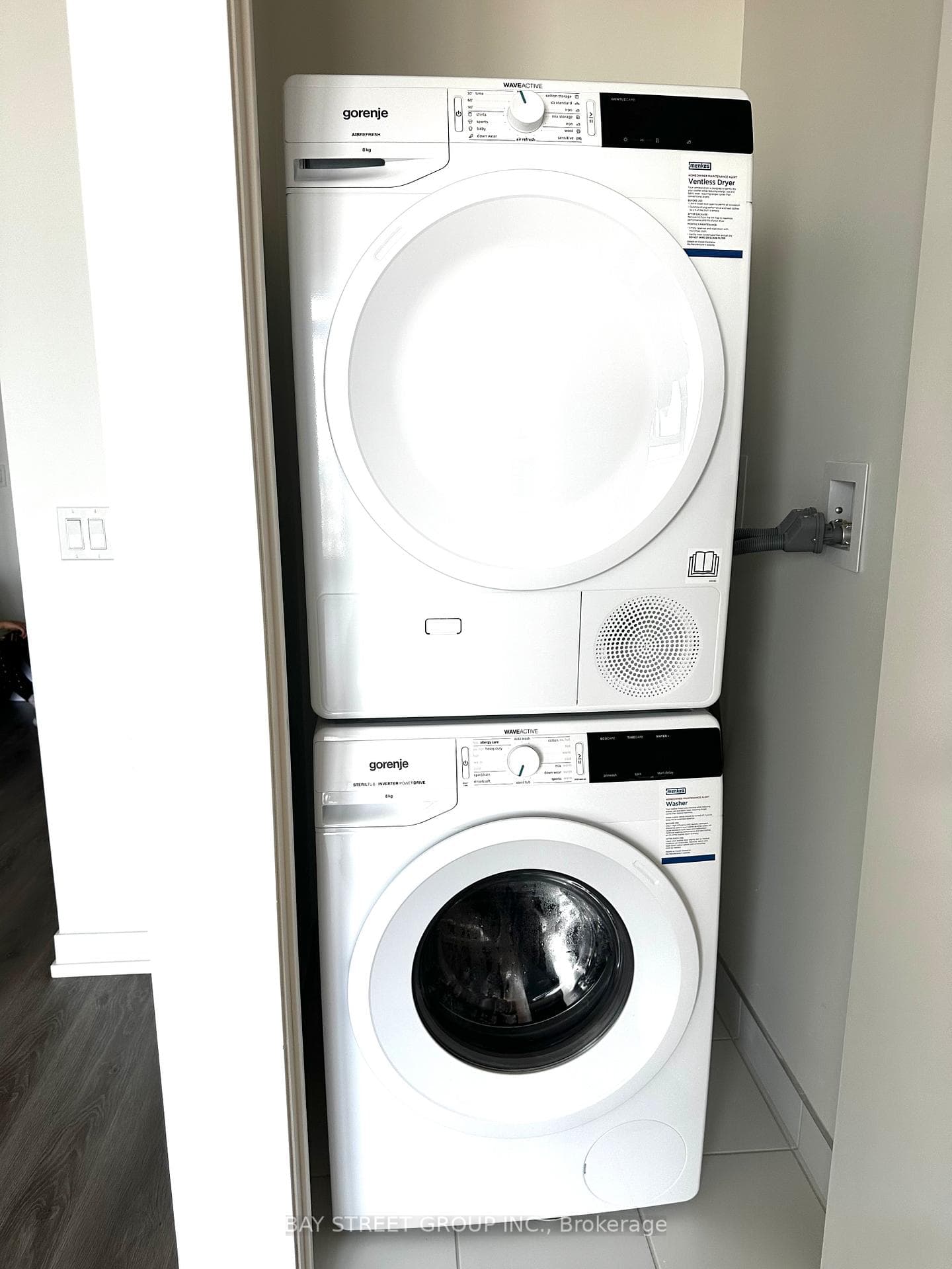 28 Interchange Way Unit 1608 photo 13