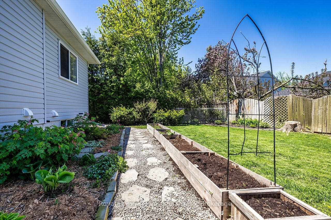 36 Lori Boulevard photo 14