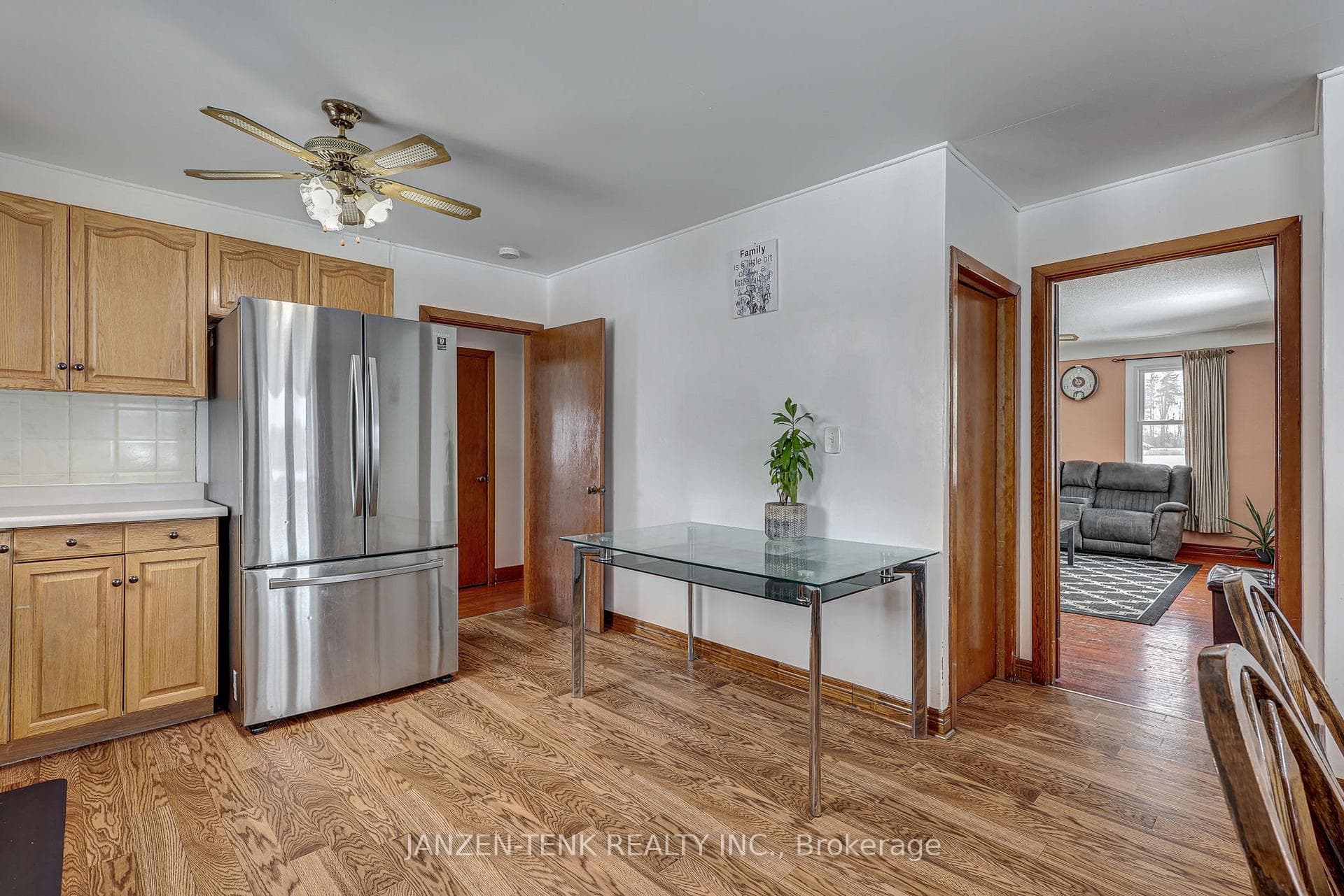 7093 Plank Road photo 13