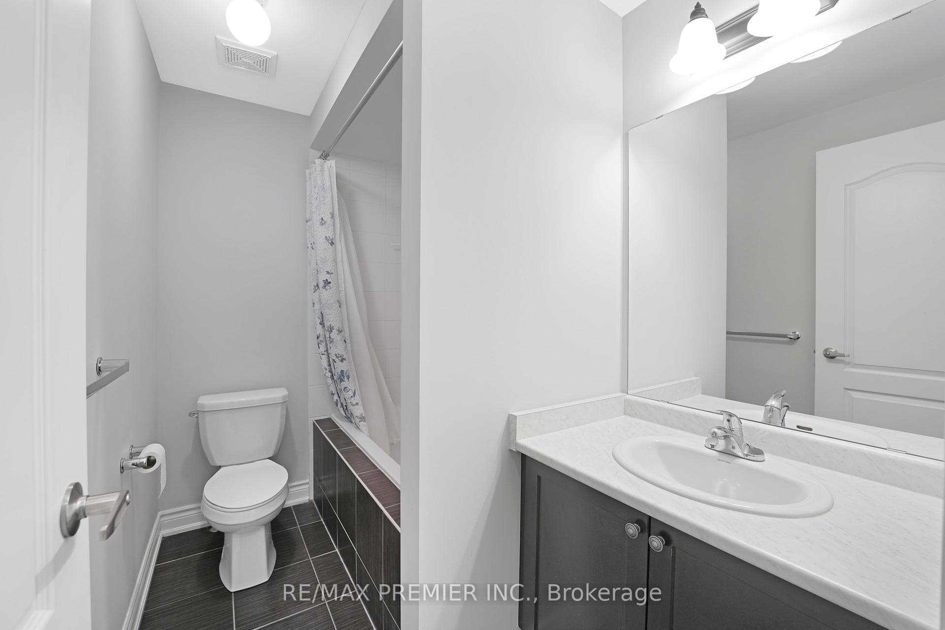 72 Davenfield Circle photo 24