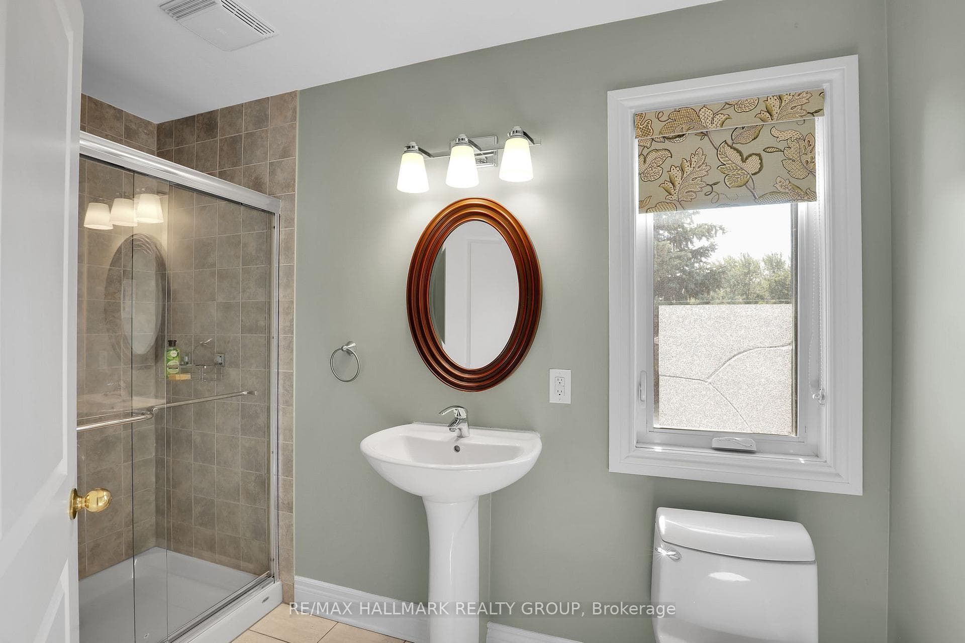 3356 CARLING Avenue photo 24