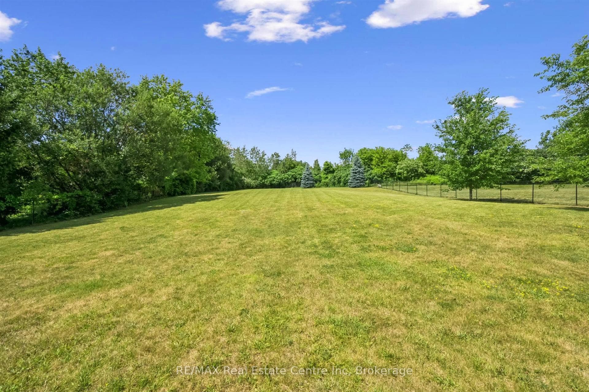 12 TELFER GLEN Street photo 33