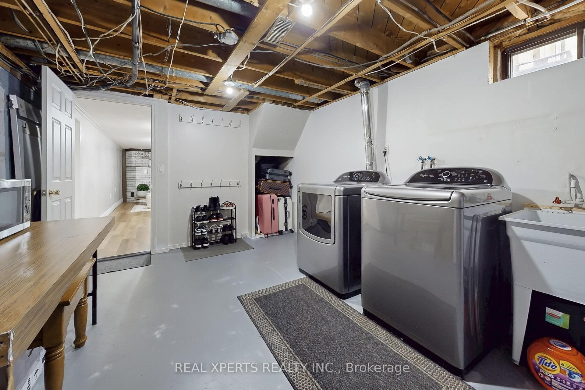 200 Rosemount Drive photo 40