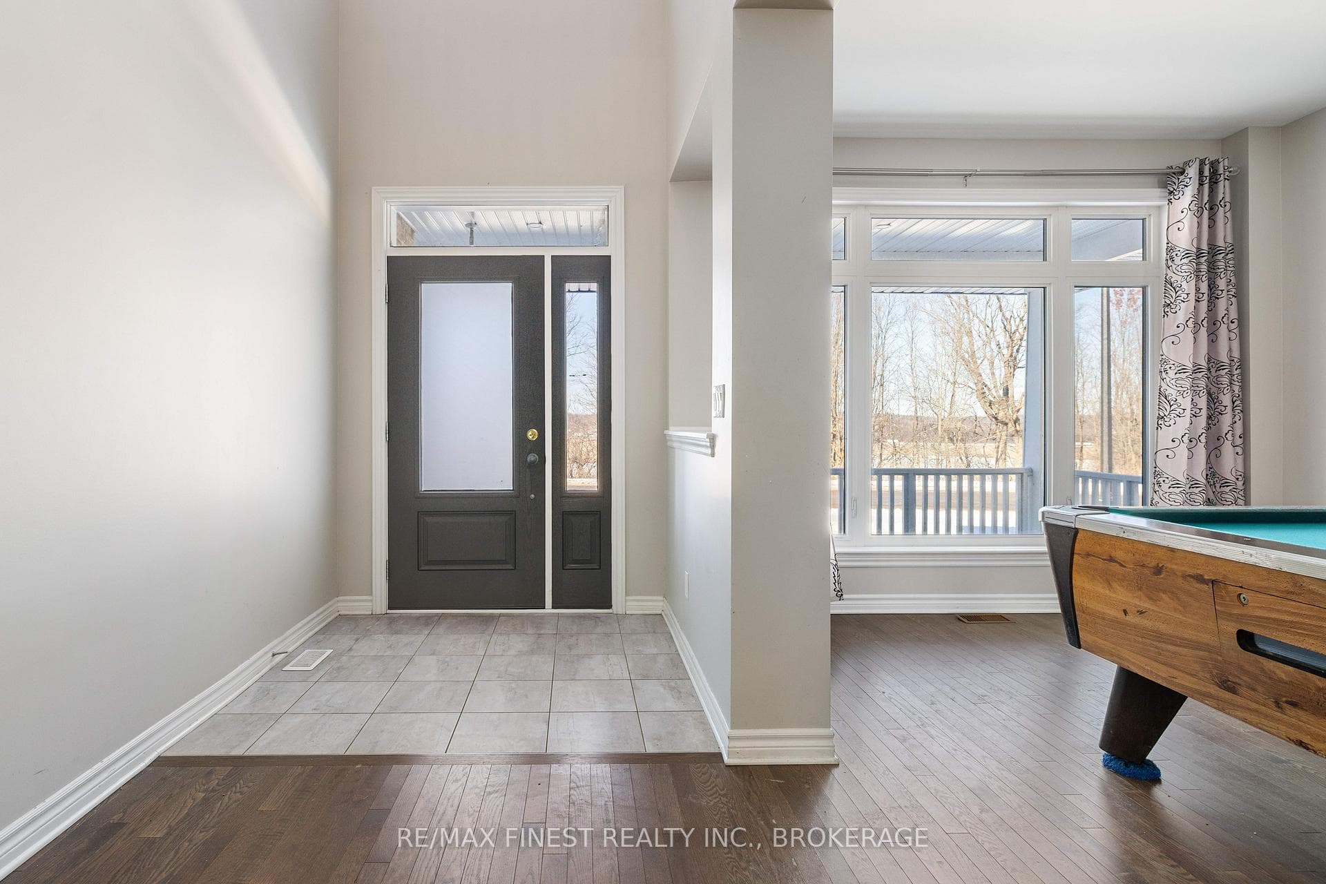 1239 Waterside Way photo 3