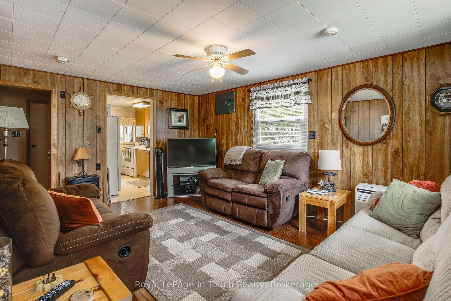 9 EARLDOM Boulevard photo 11