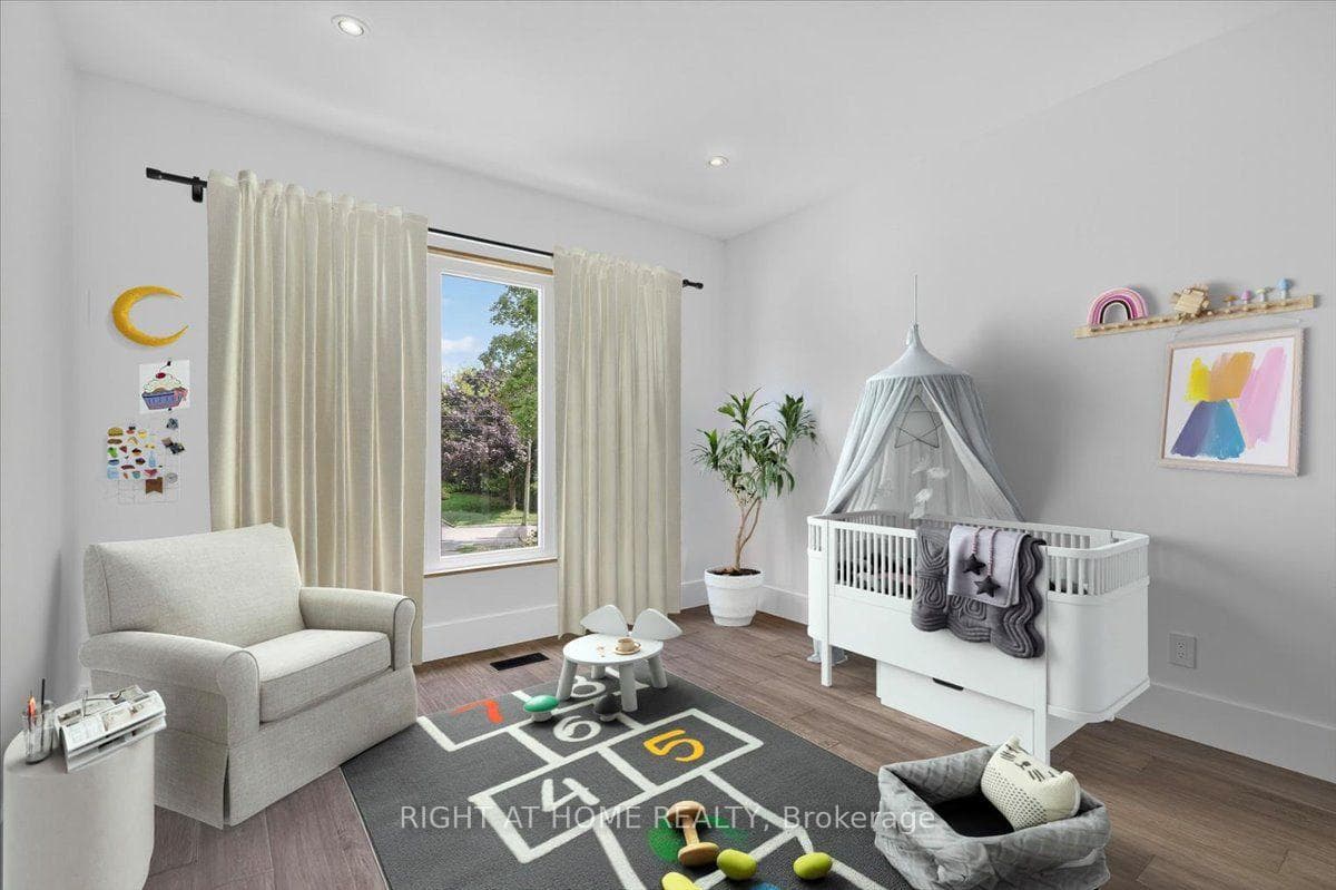 64 Larwood Boulevard photo 31