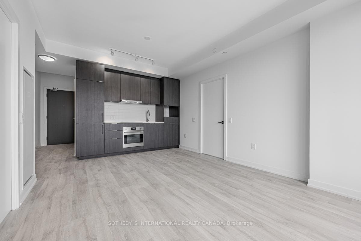 7 Golden Lion Heights Unit 2910 photo 3