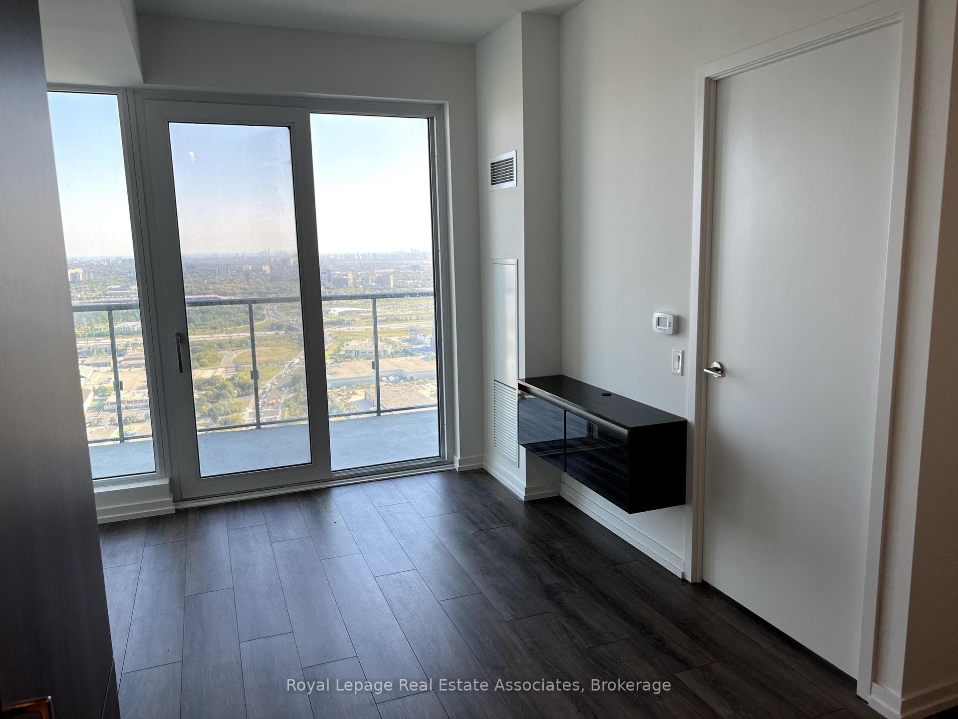 7890 Jane Street Unit 5003 photo 8